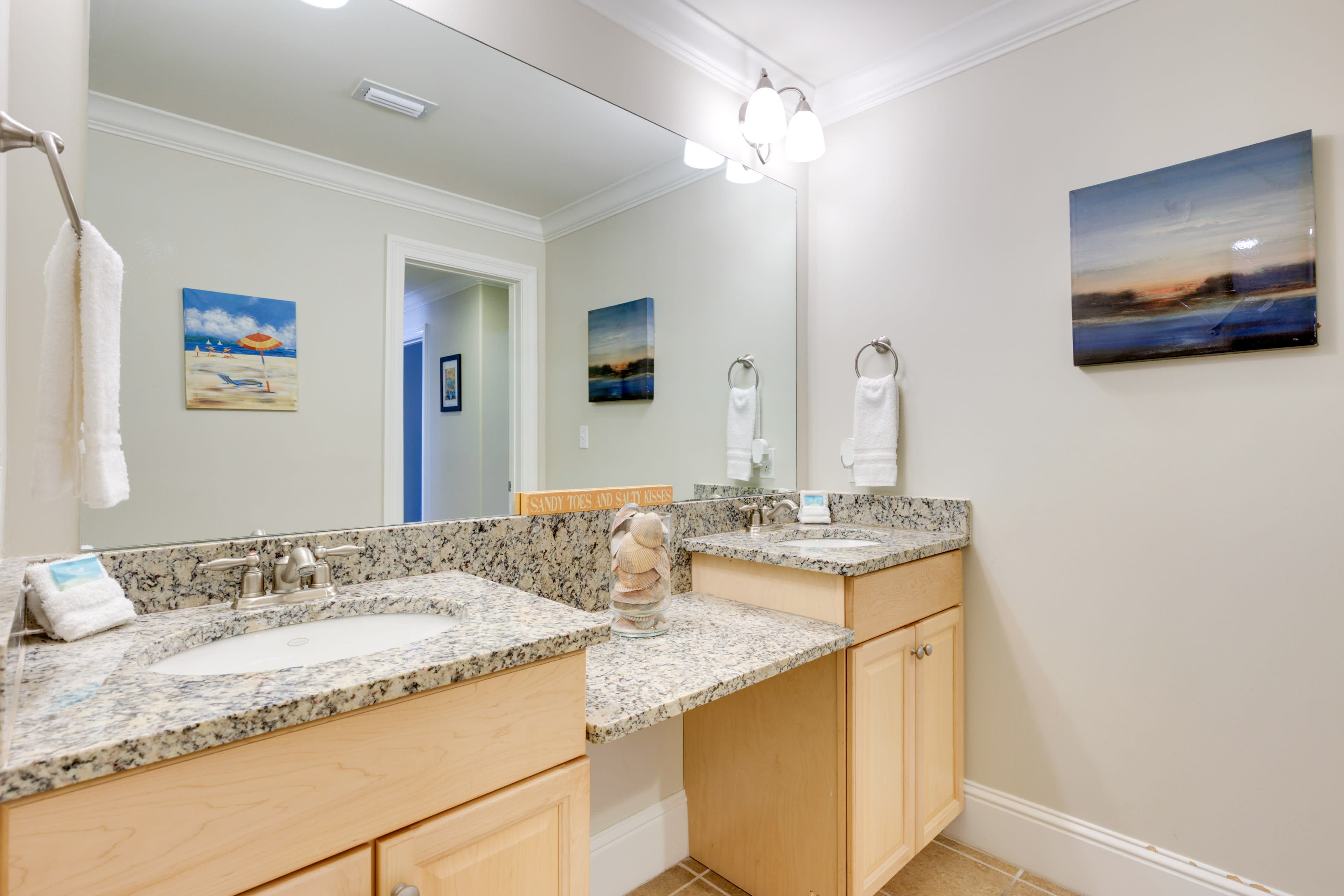 Full Bathroom | Dual-Sink Vanity