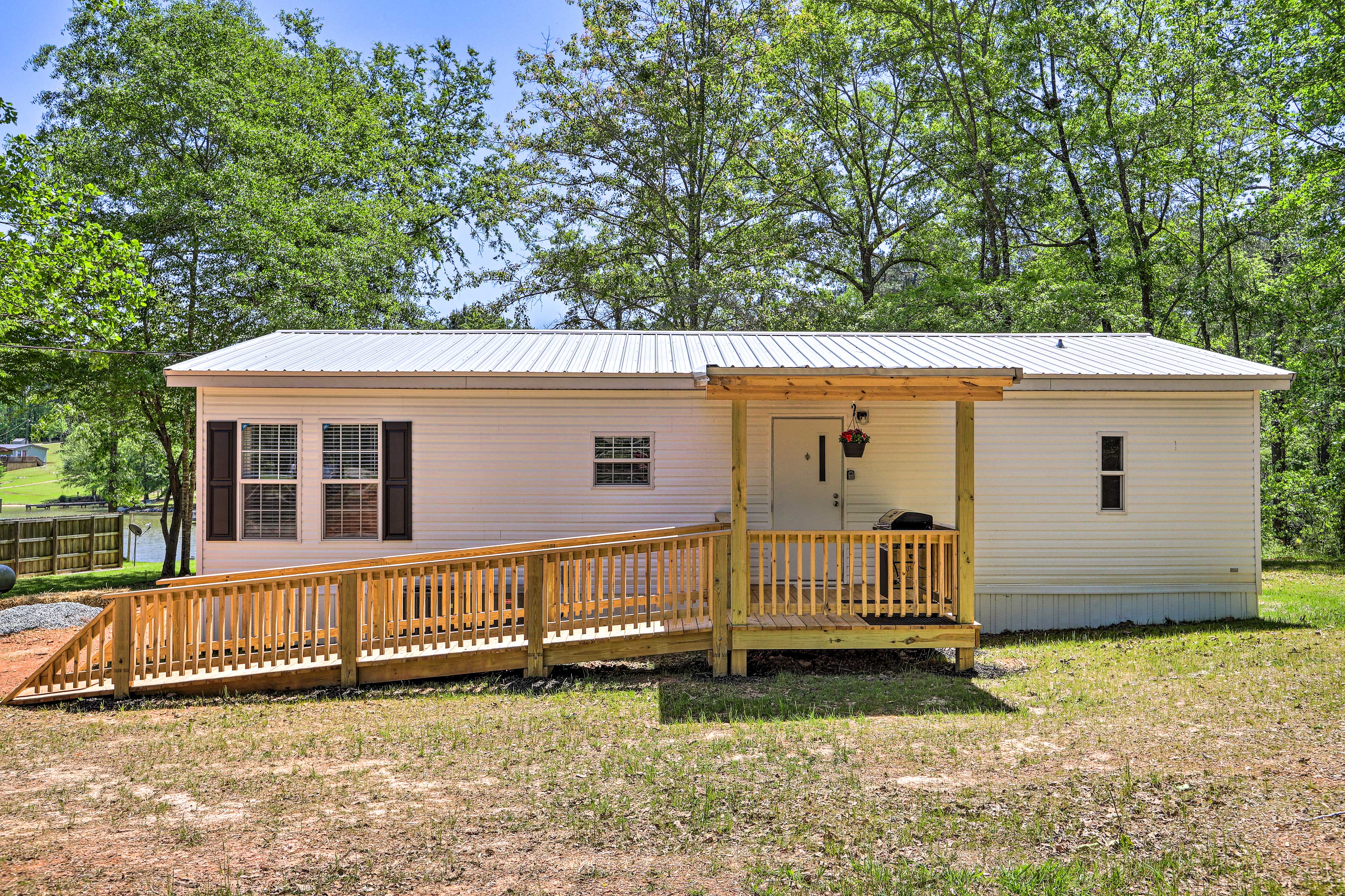 Parking | Driveway (6 Vehicles) | RV/Trailer Parking Allowed On-Site