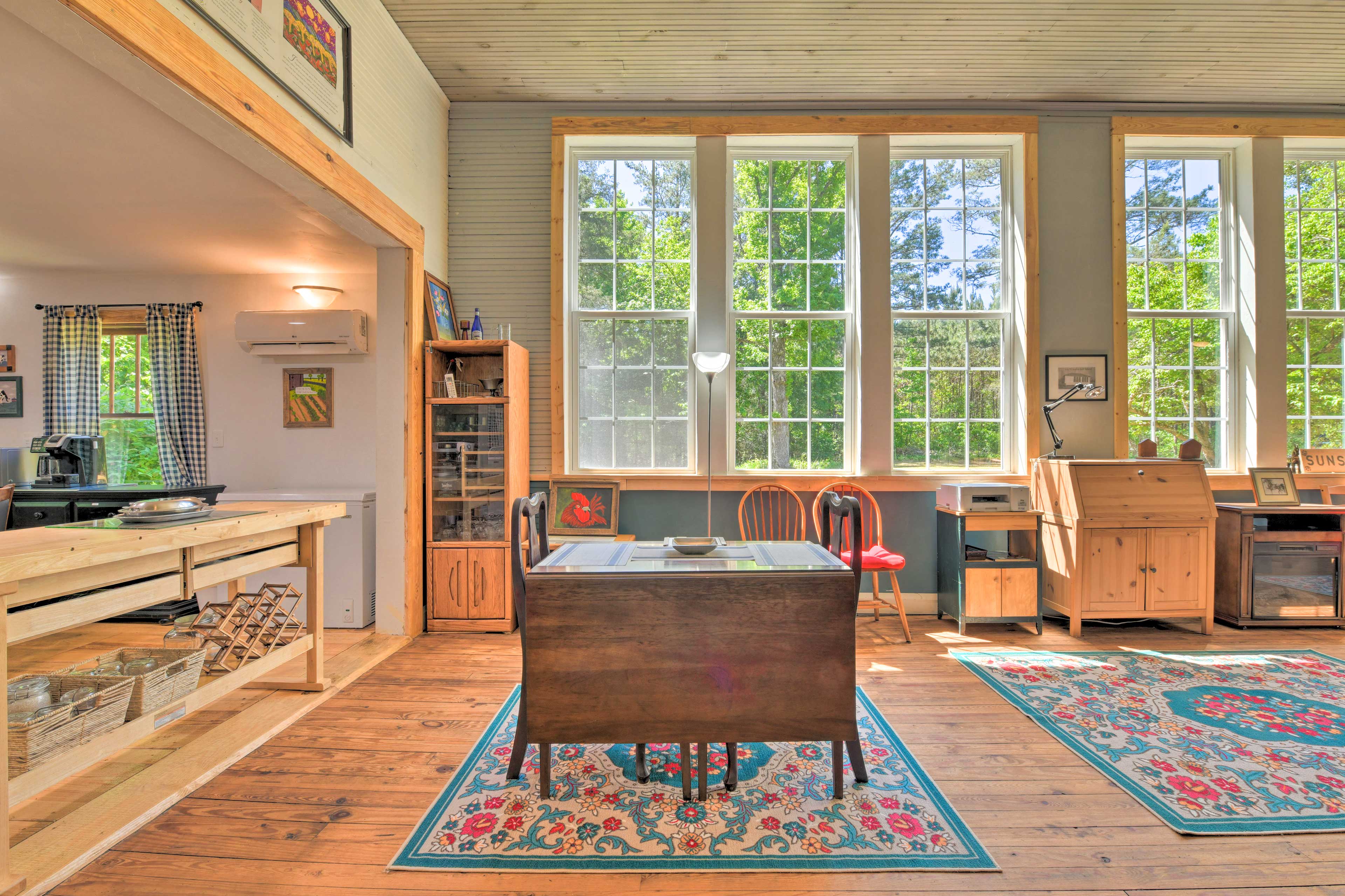 Living Room | Dining Area