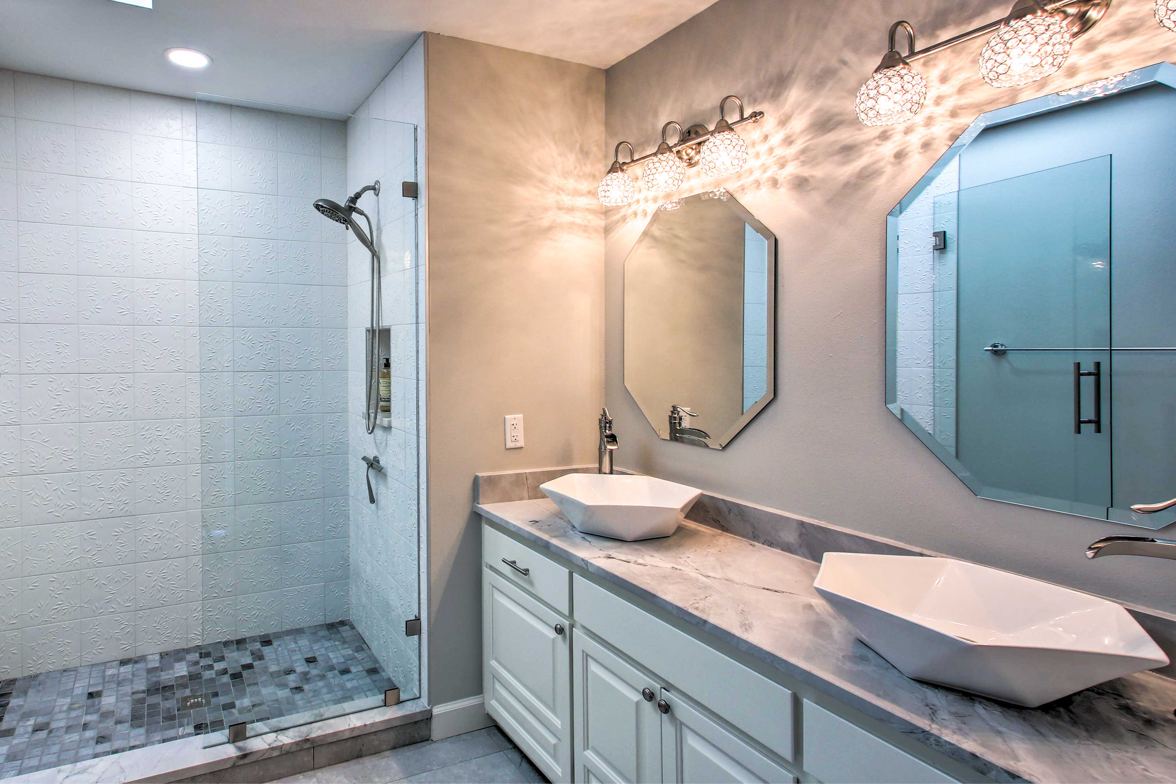 En-Suite Bathroom | Complimentary Toiletries