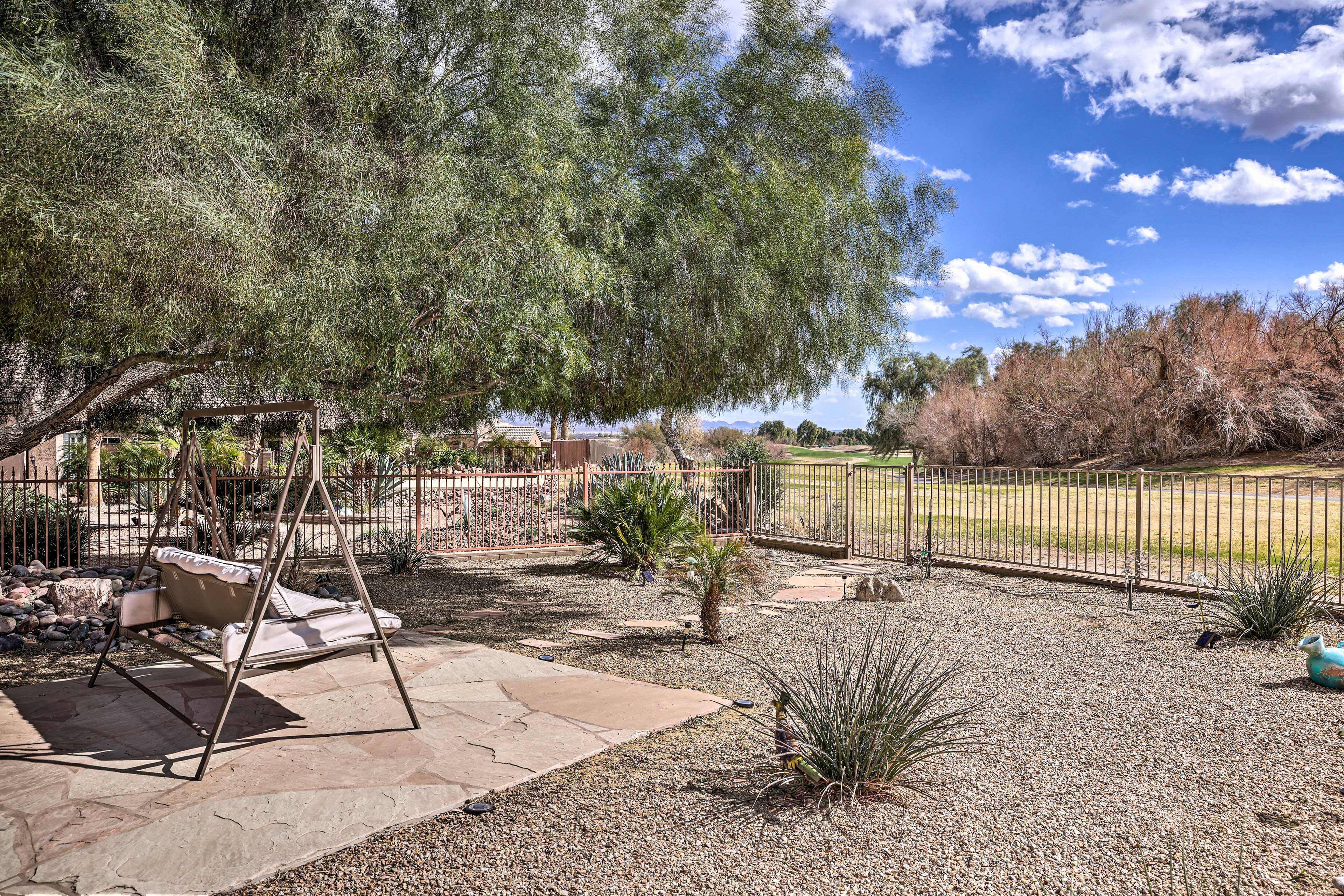 Private Outdoor Oasis | Located on Mojave Golf Course
