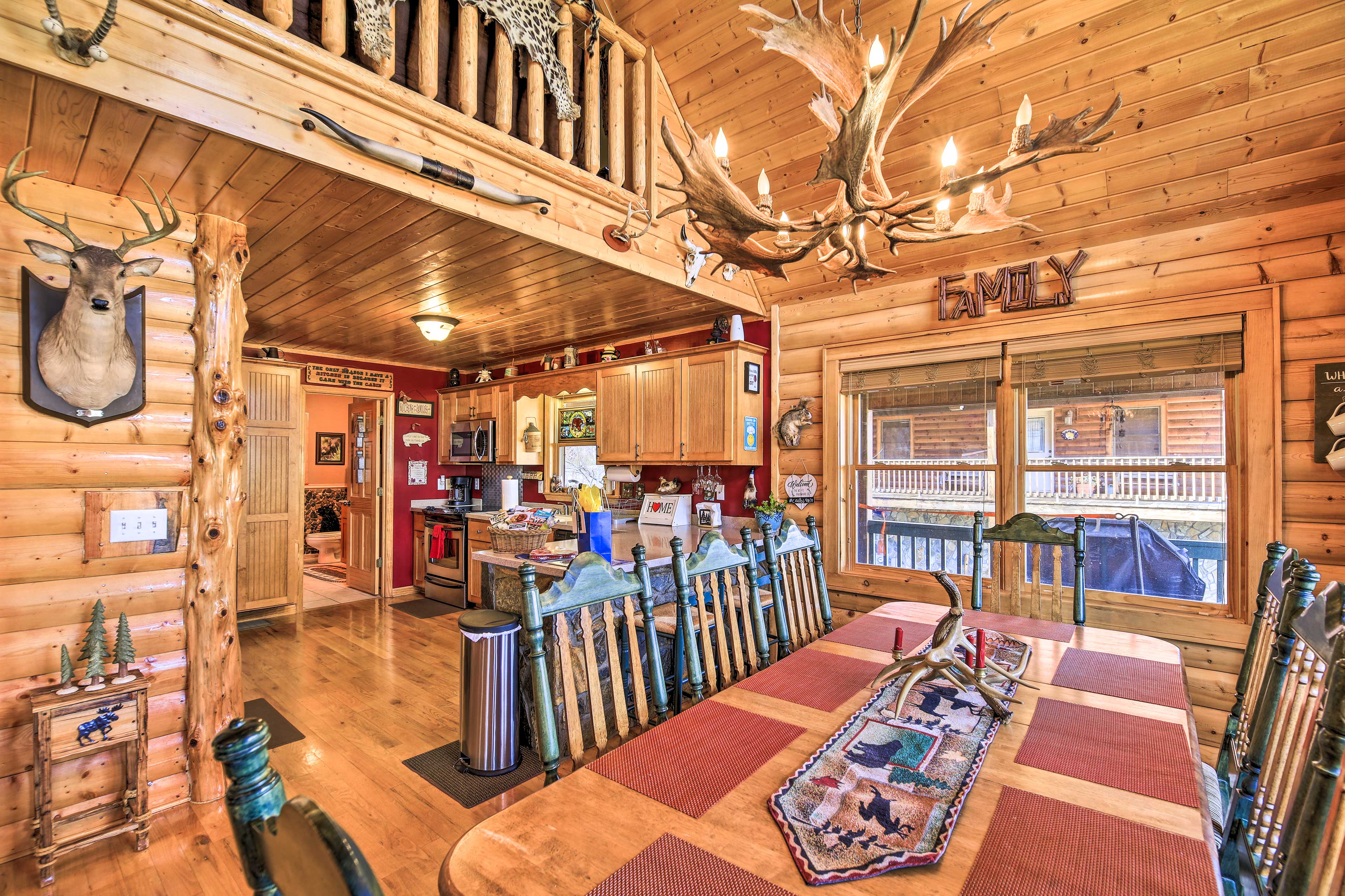 Dining Area | Dishware Provided