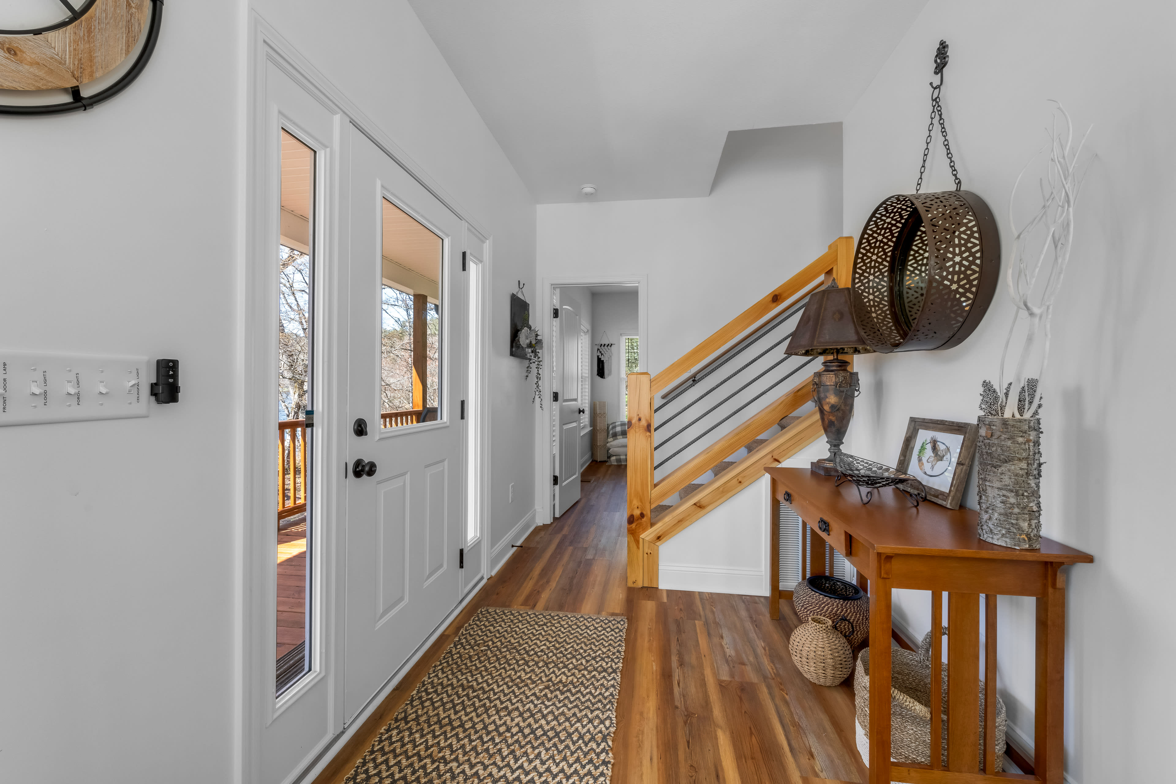 Entryway | Stairs to Upstairs Bedrooms