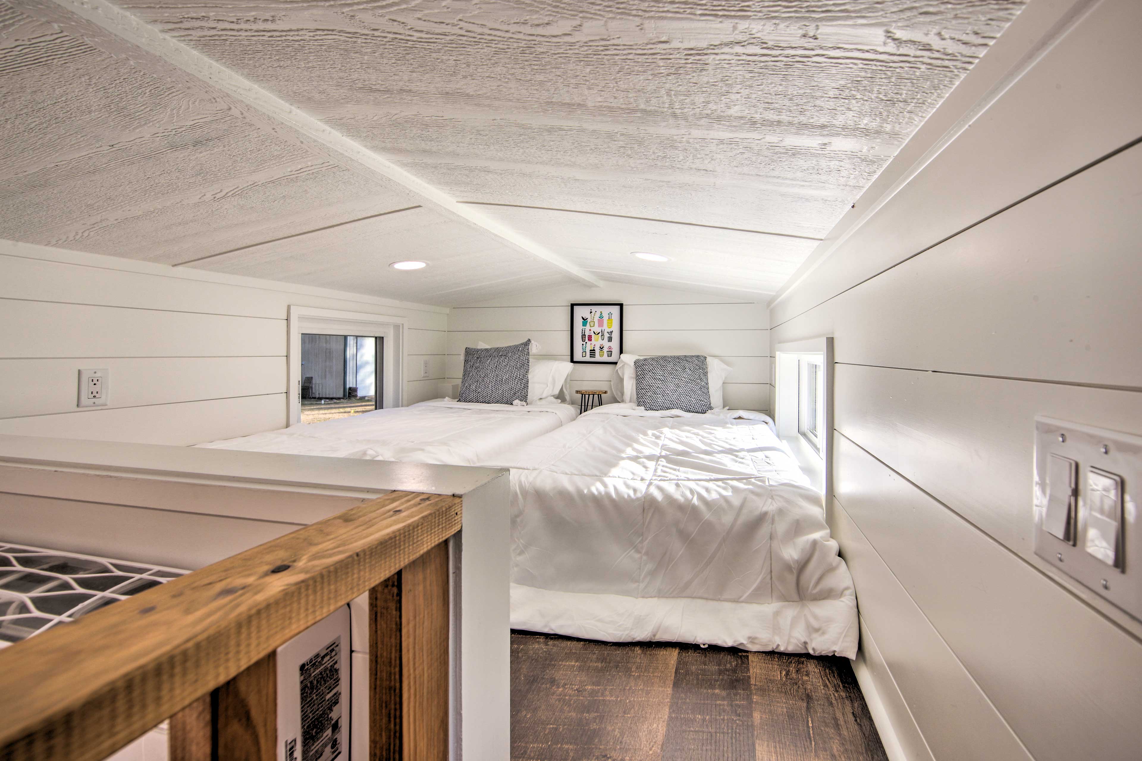 Loft | 2 Twin Beds