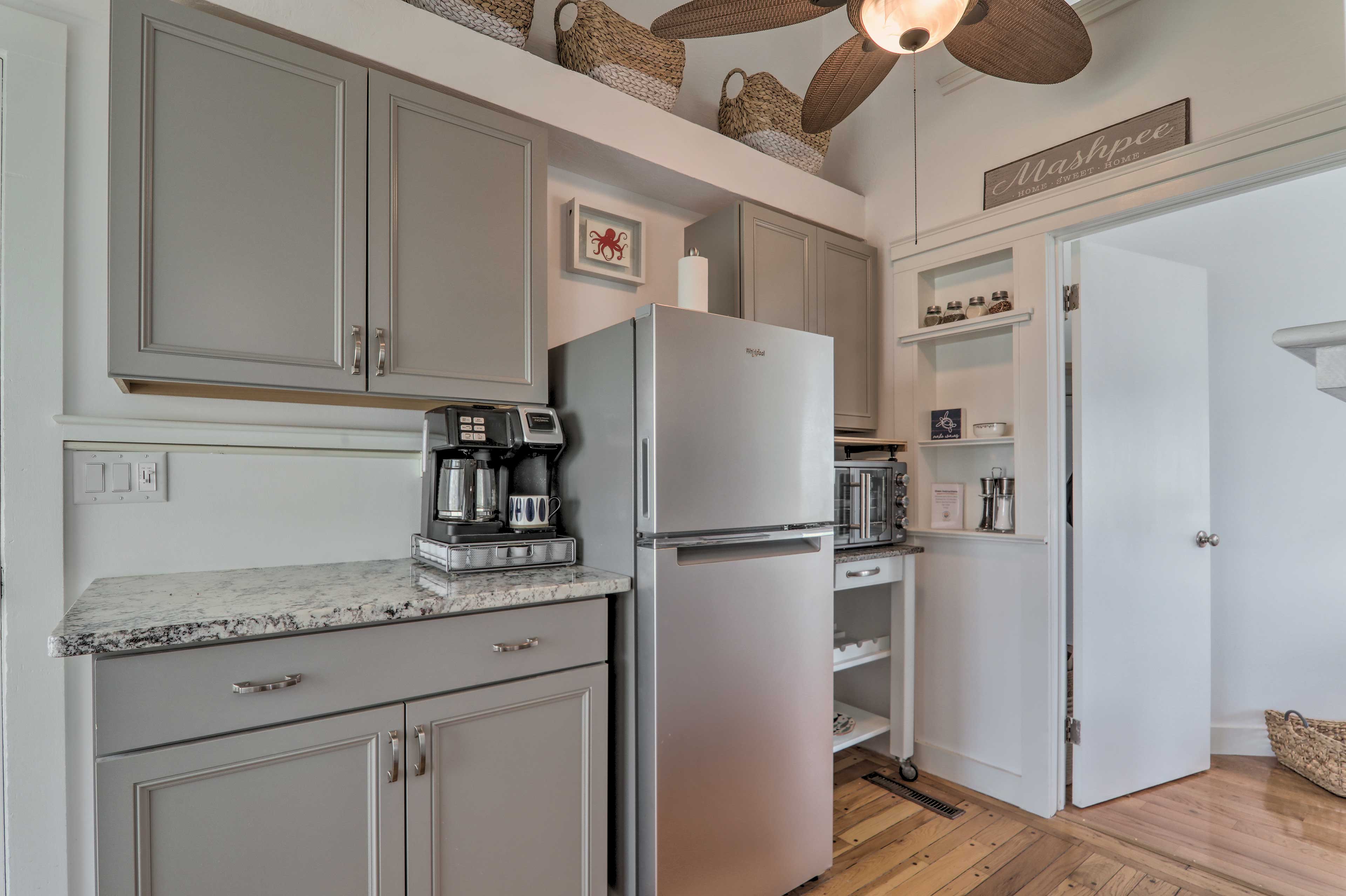 Kitchen | Fully Equipped