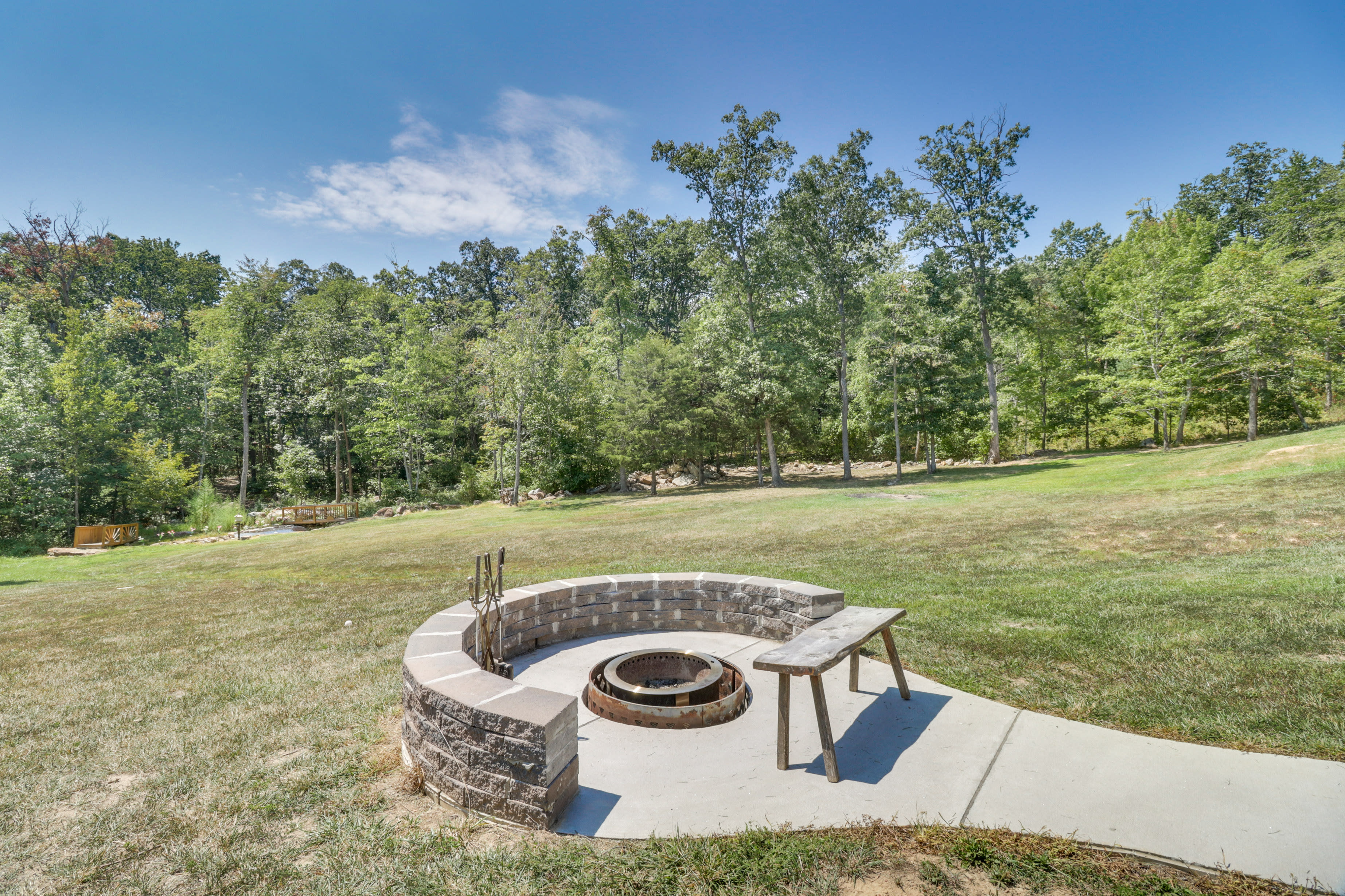 Shared Yard Space | Fire Pit | Swings