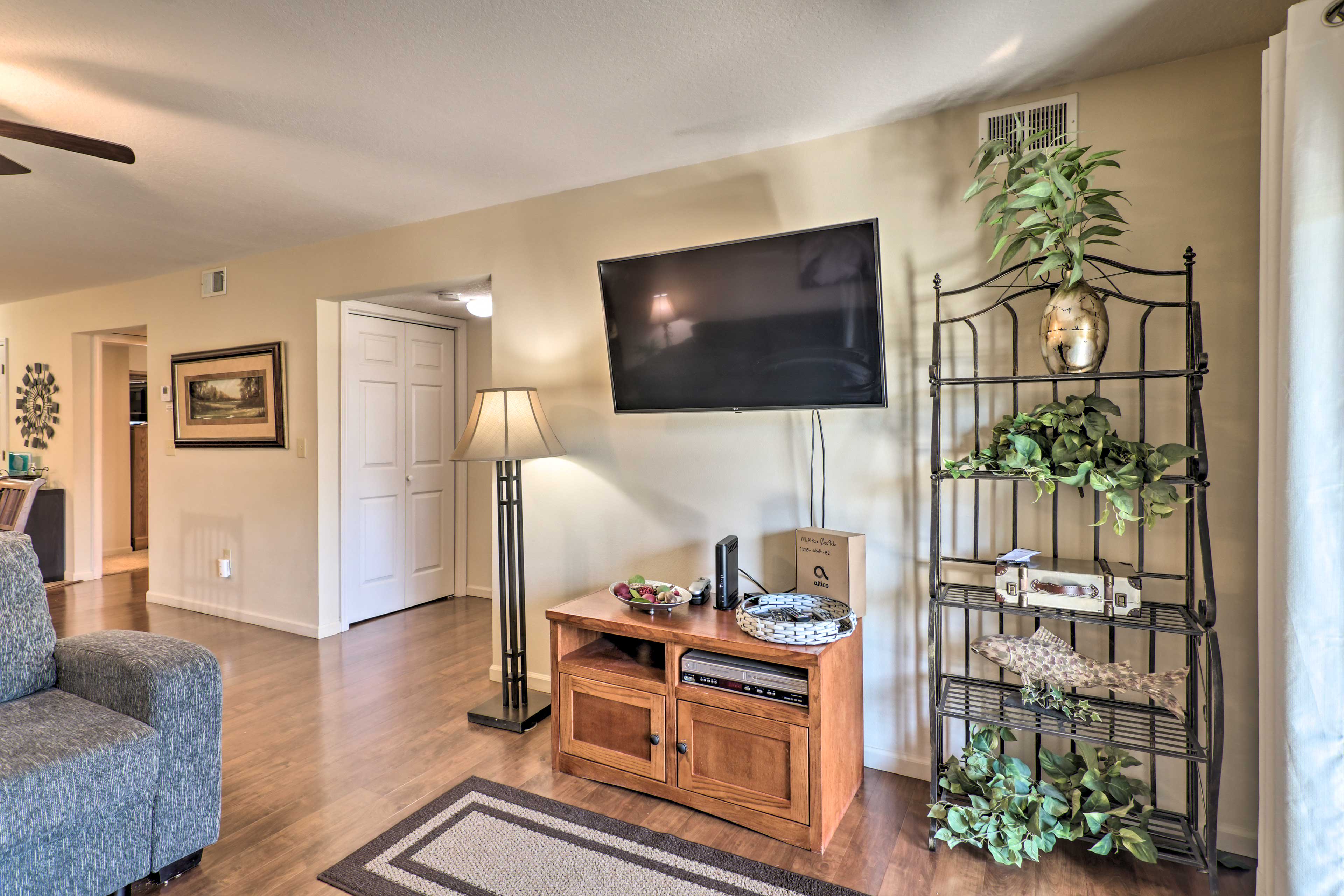 Living Room | Natural Light