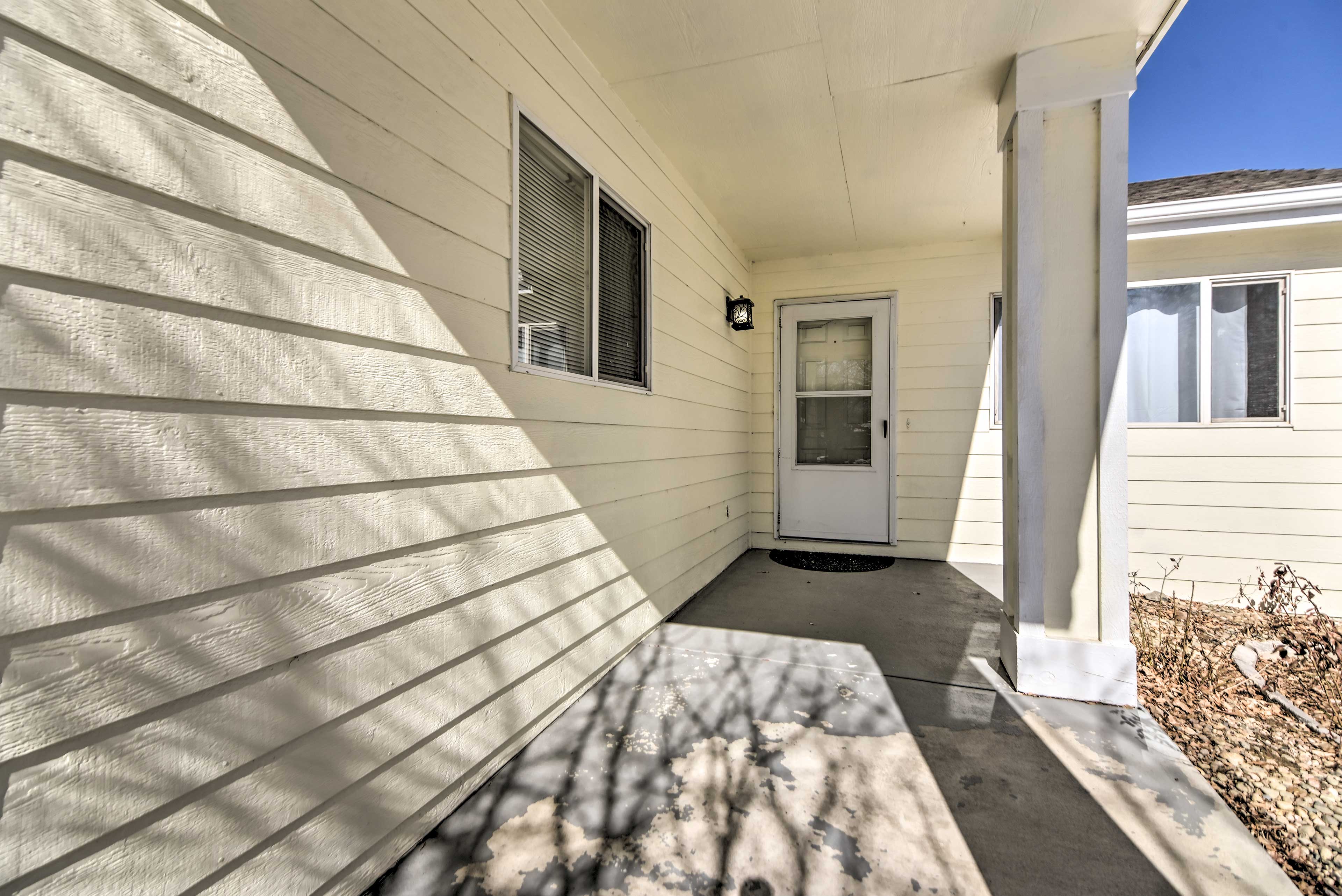 Covered Porch | Front Entry