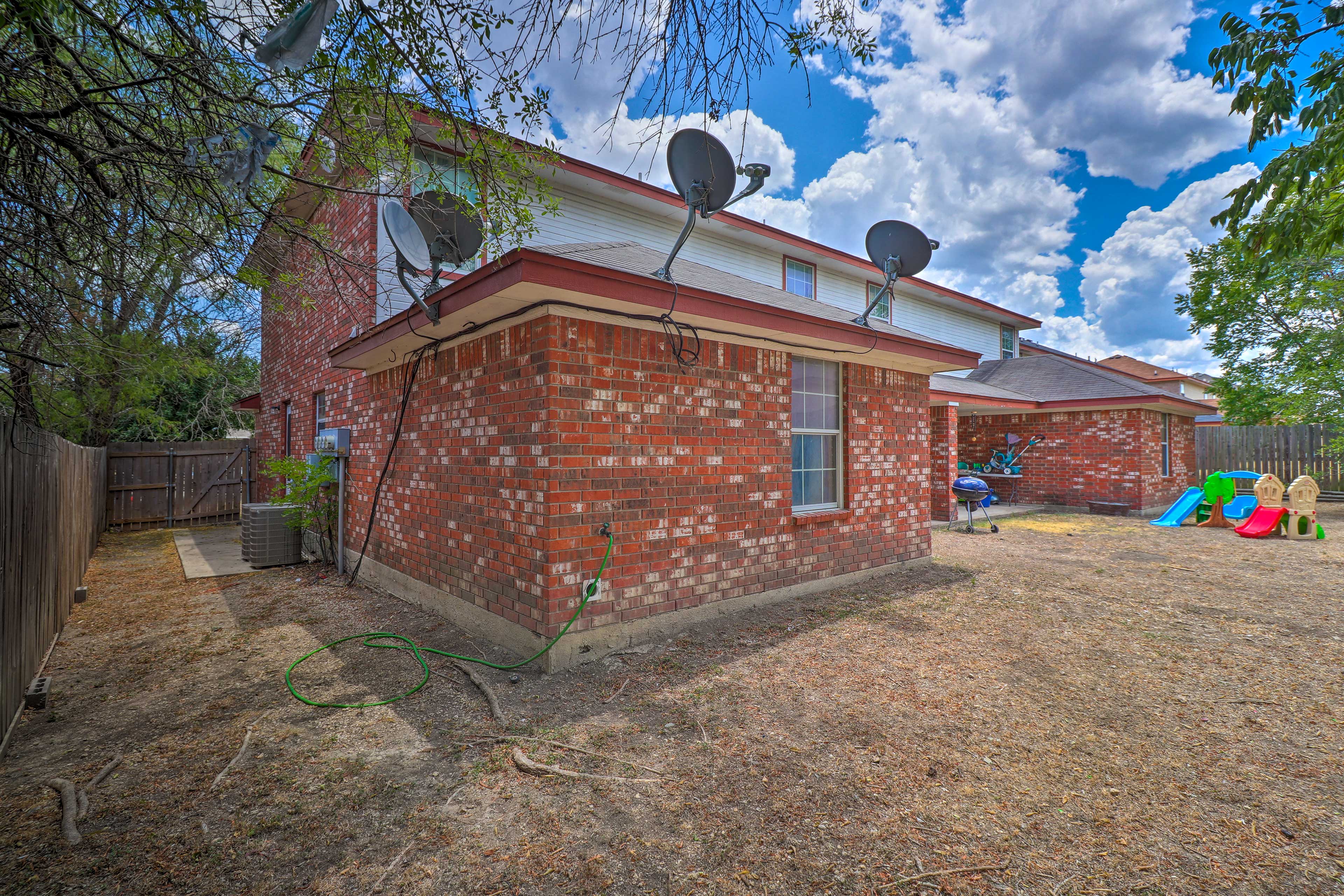 Fenced Yard