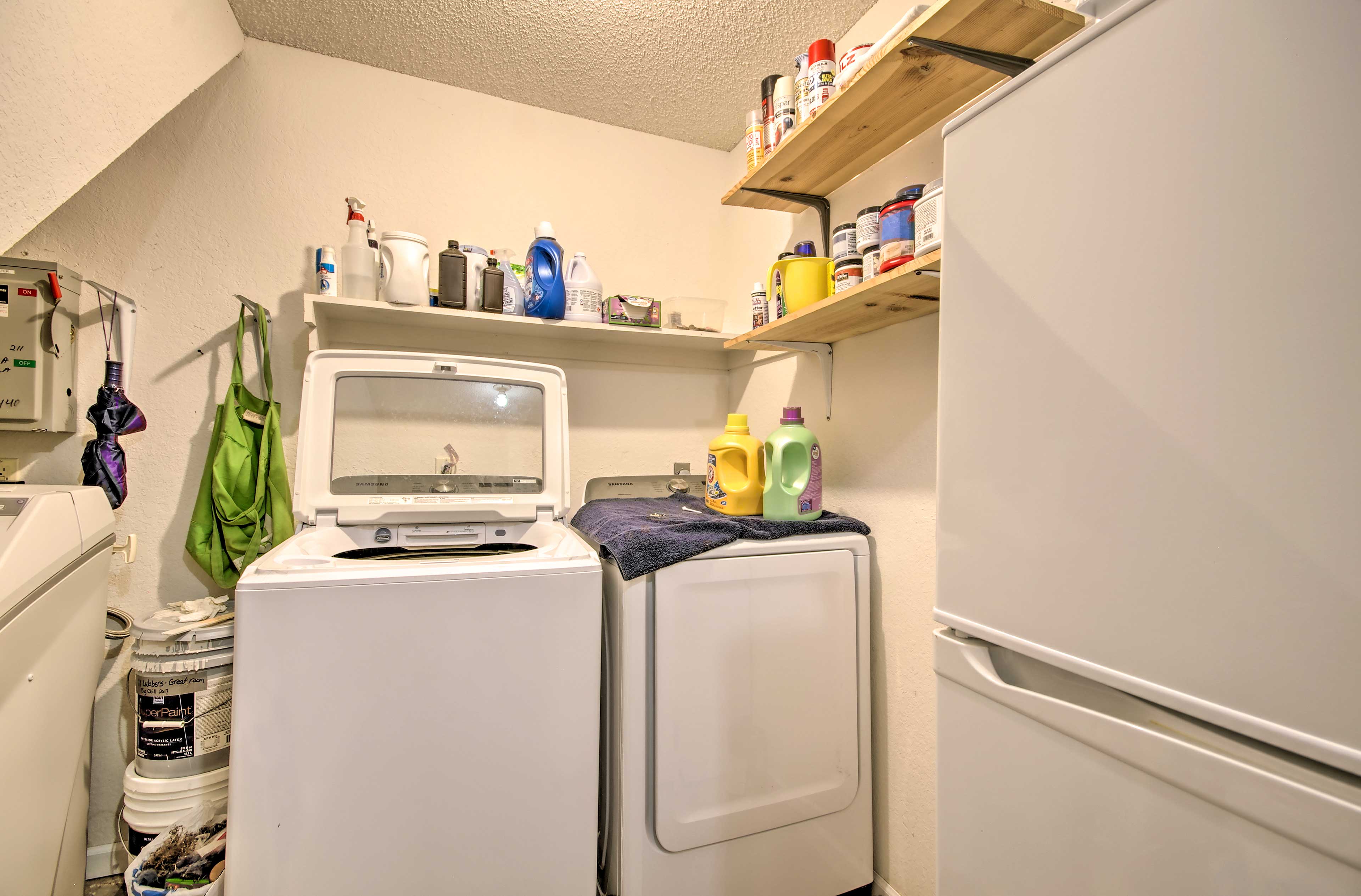 Laundry Room | Laundry Detergent Provided