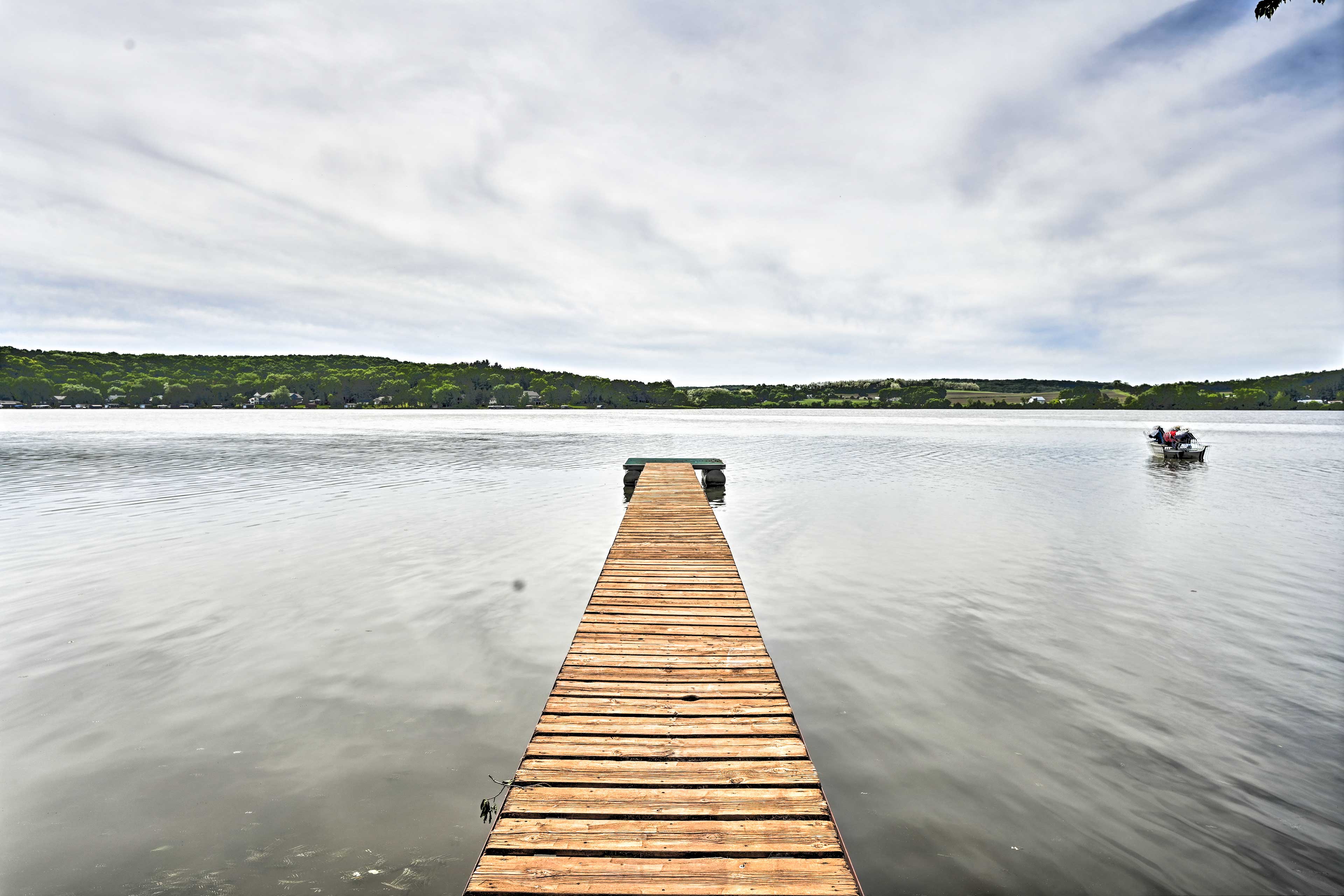 Dock w/ Seating (Recently Upgraded)