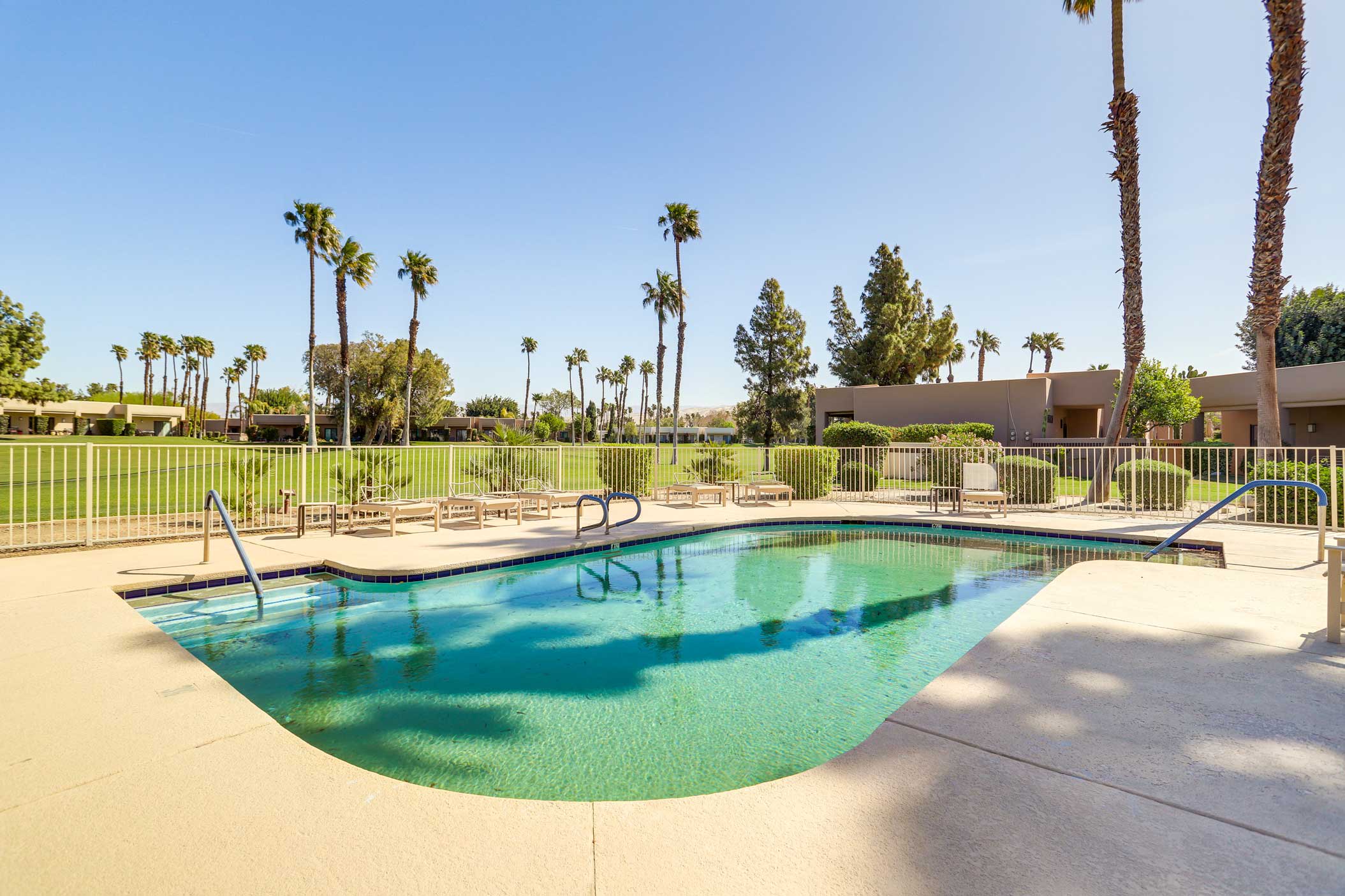 Desert Princess Country Club Amenities | Community Pool & Hot Tub