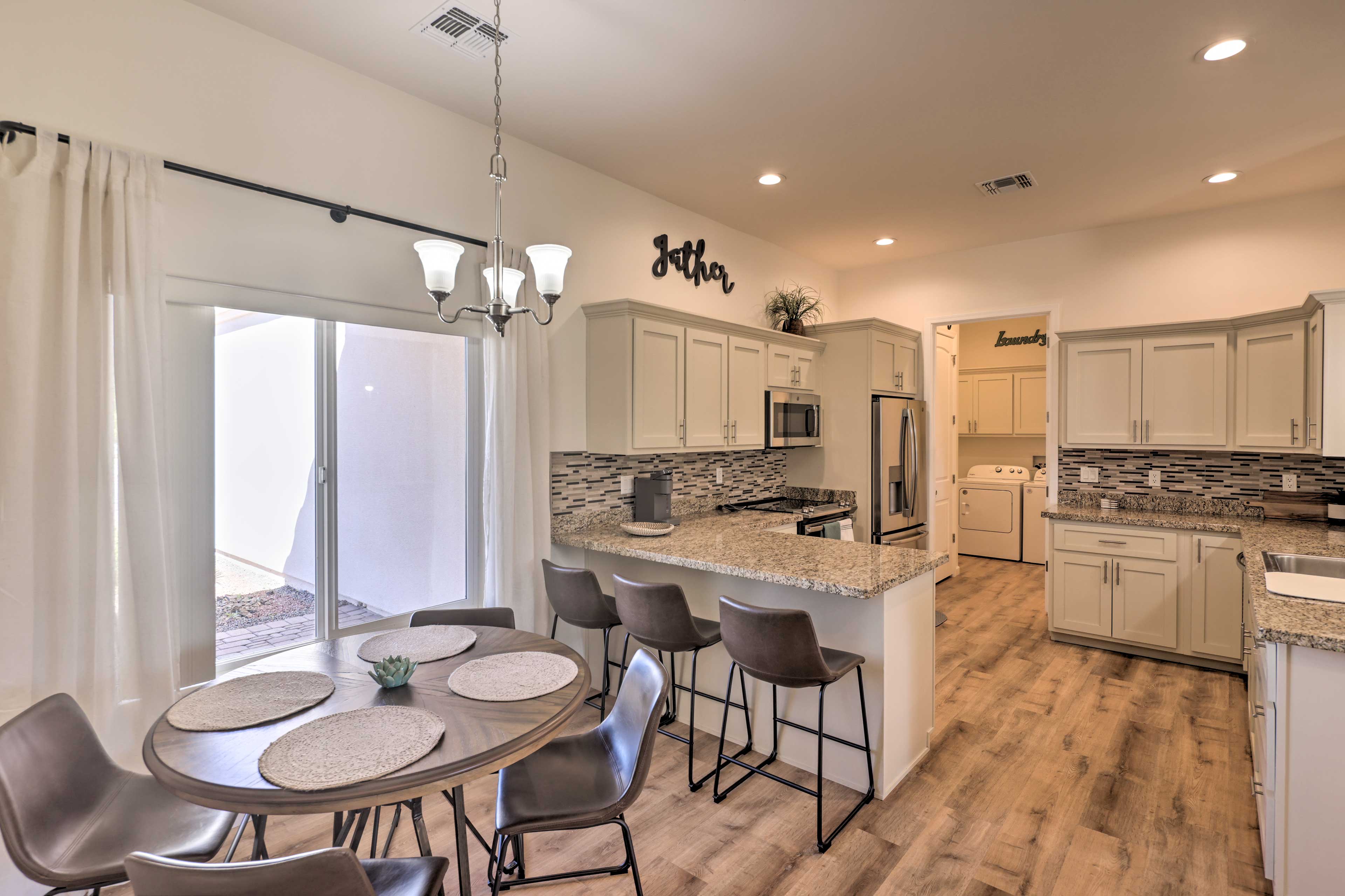 Dining Area | Dishware & Flatware