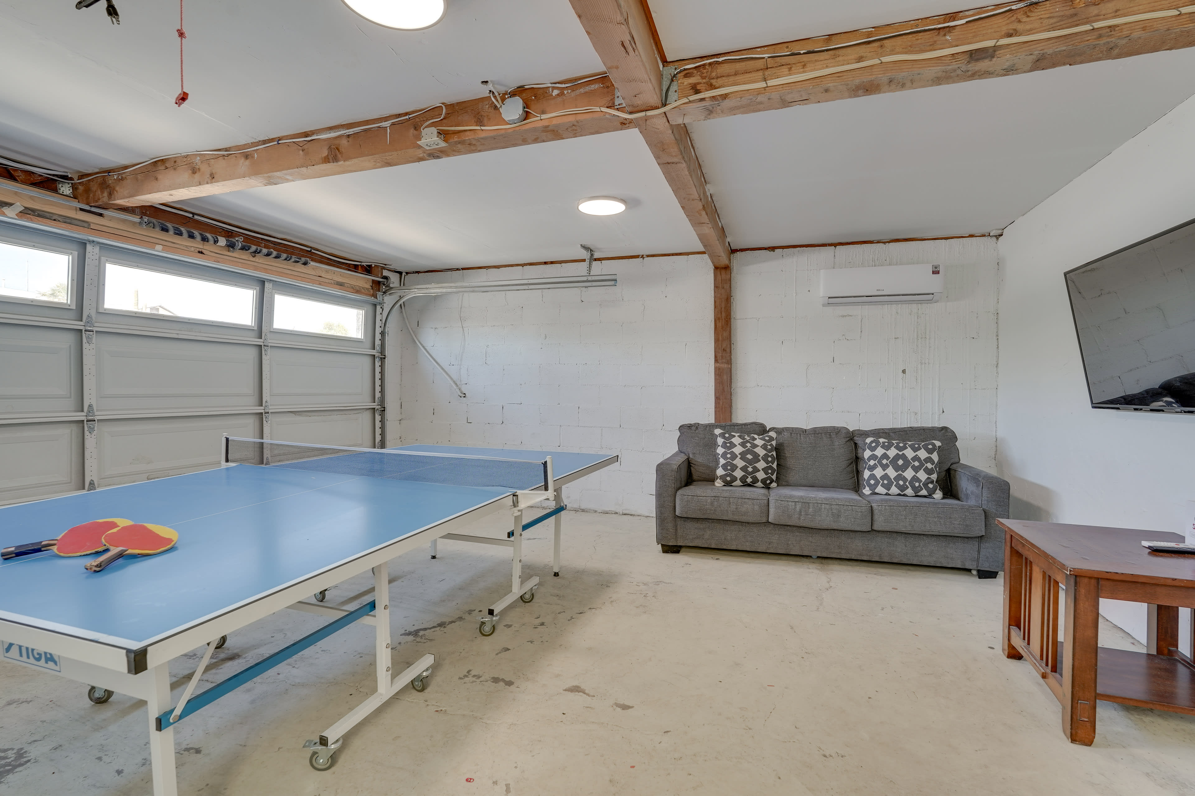 Game Room | Finished Garage | Ping-Pong Table | Full Sleeper Sofa | 1st Floor