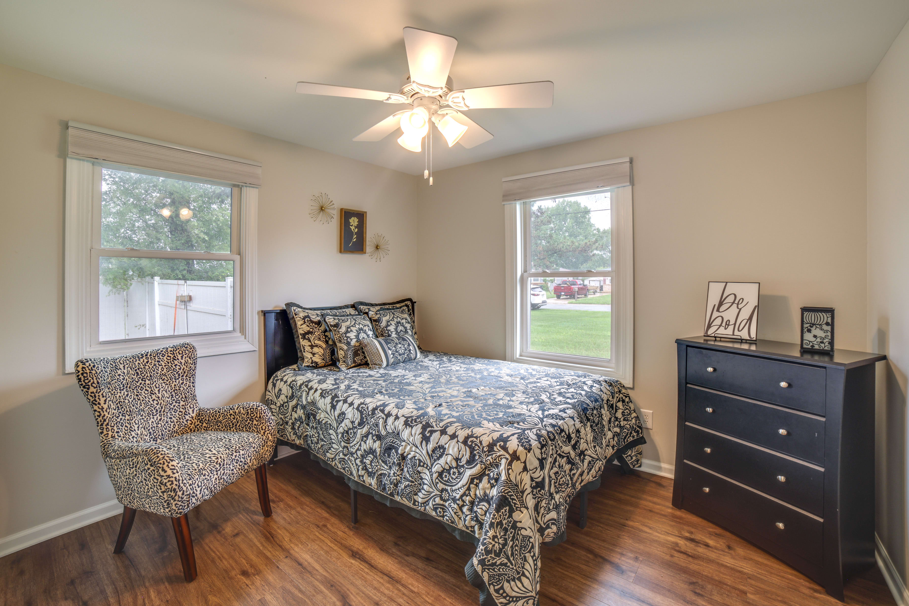 Bedroom 2 | Queen Bed | 1st Floor