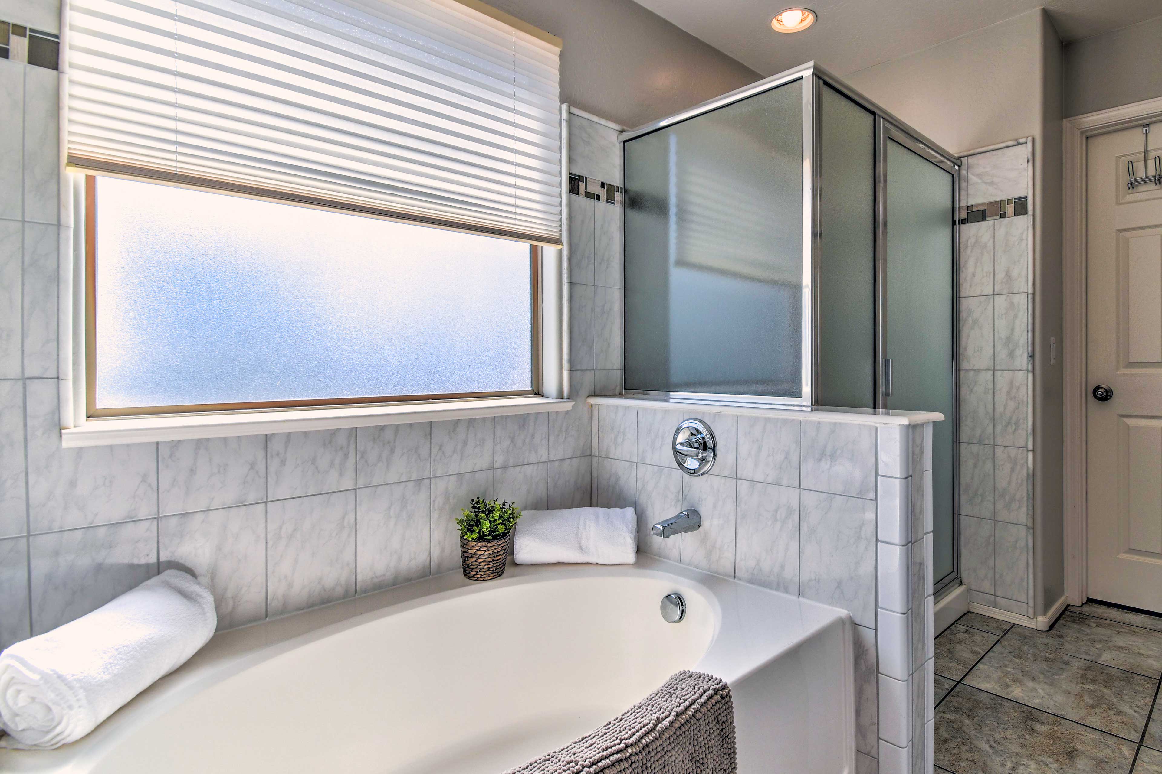 En-Suite Bathroom | Soaking Tub