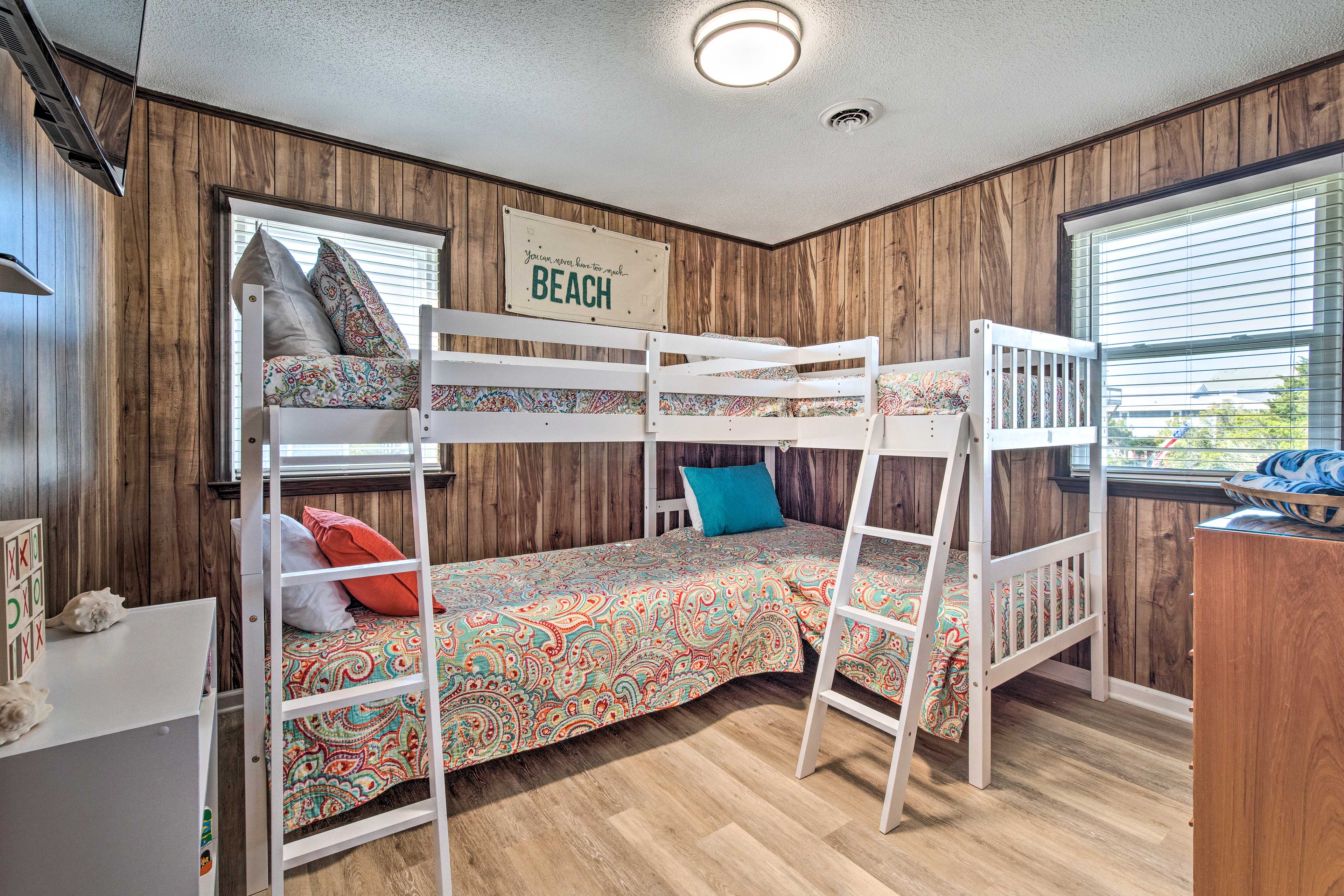 Bedroom 4 | 2 Twin Bunk Beds