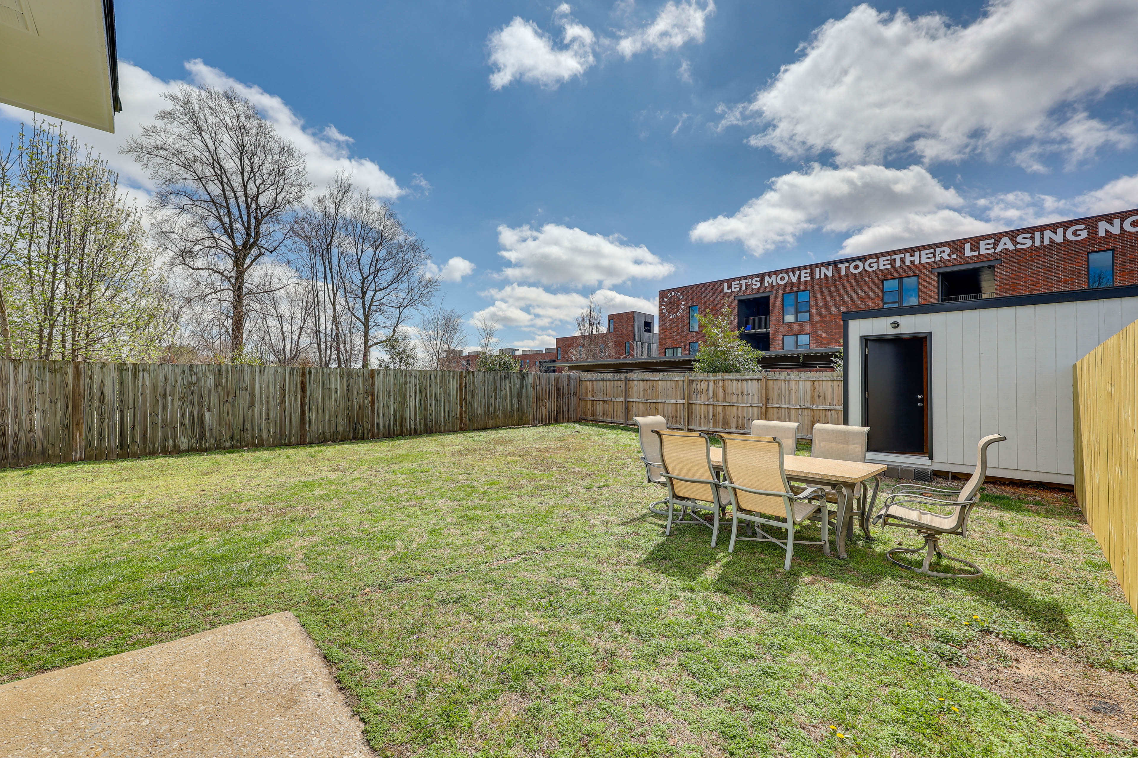 Spacious Yard | Additional Outdoor Dining