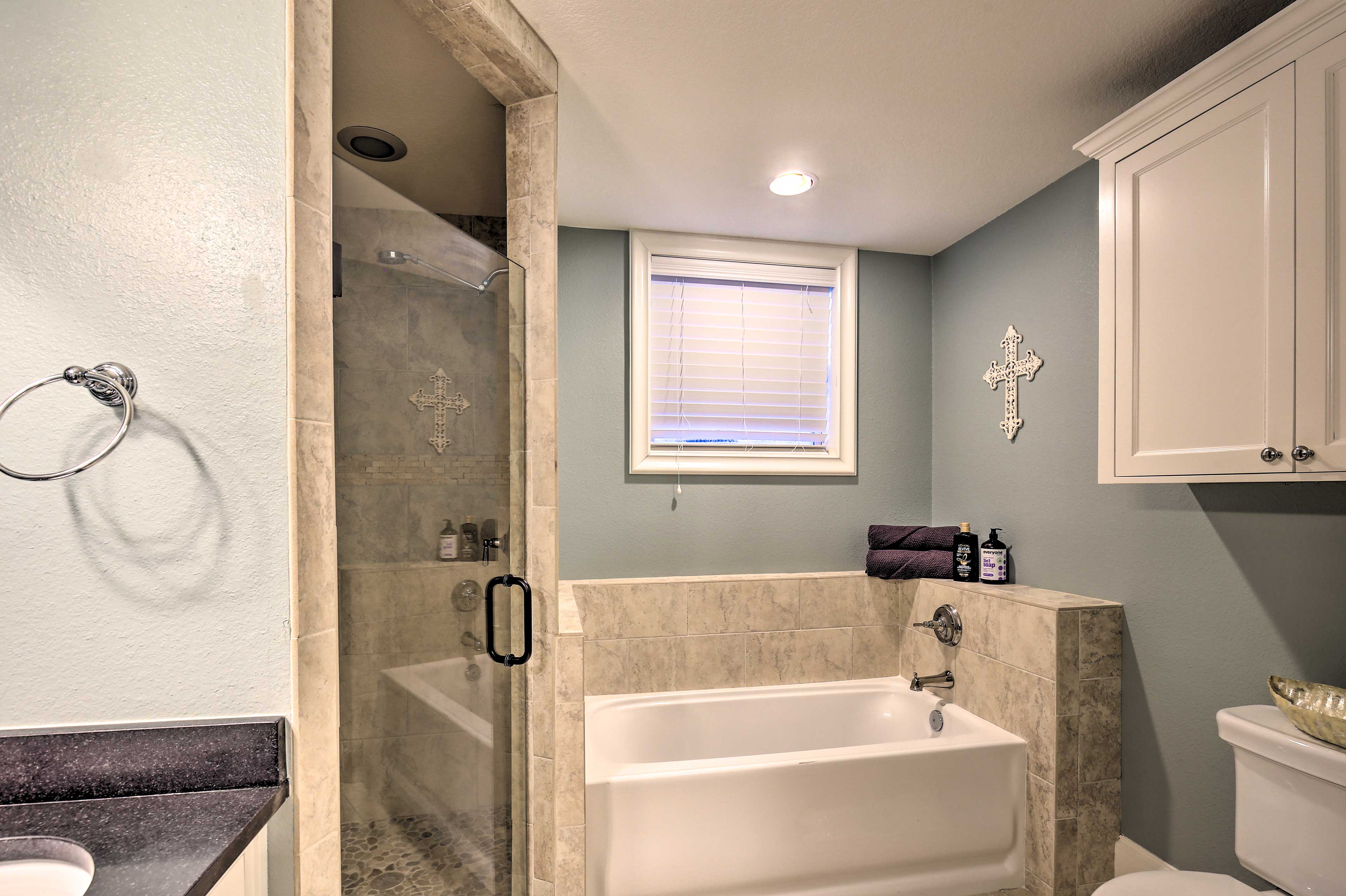 En-Suite Bathroom | Complimentary Toiletries