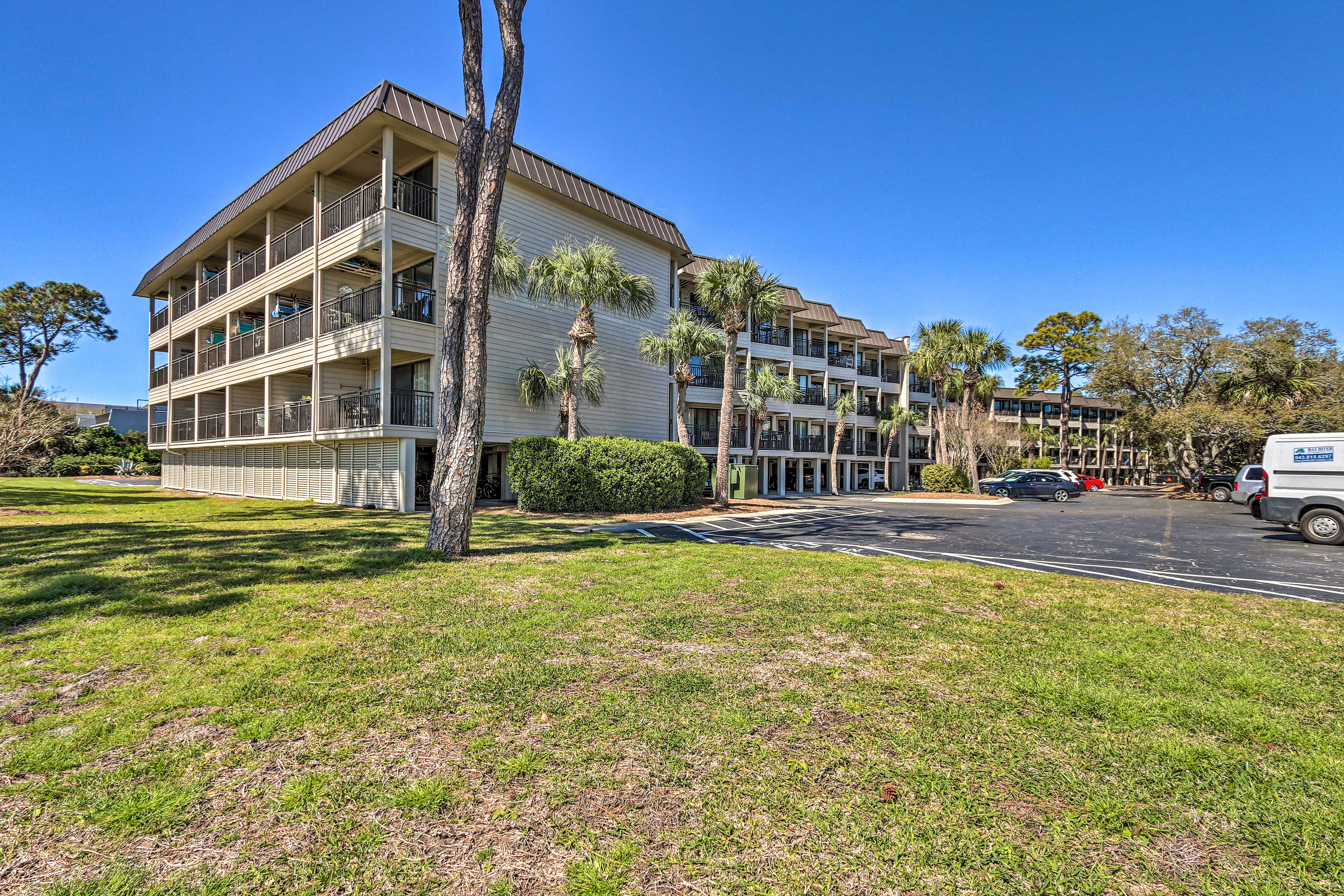 Condo Exterior | Seaside Villas