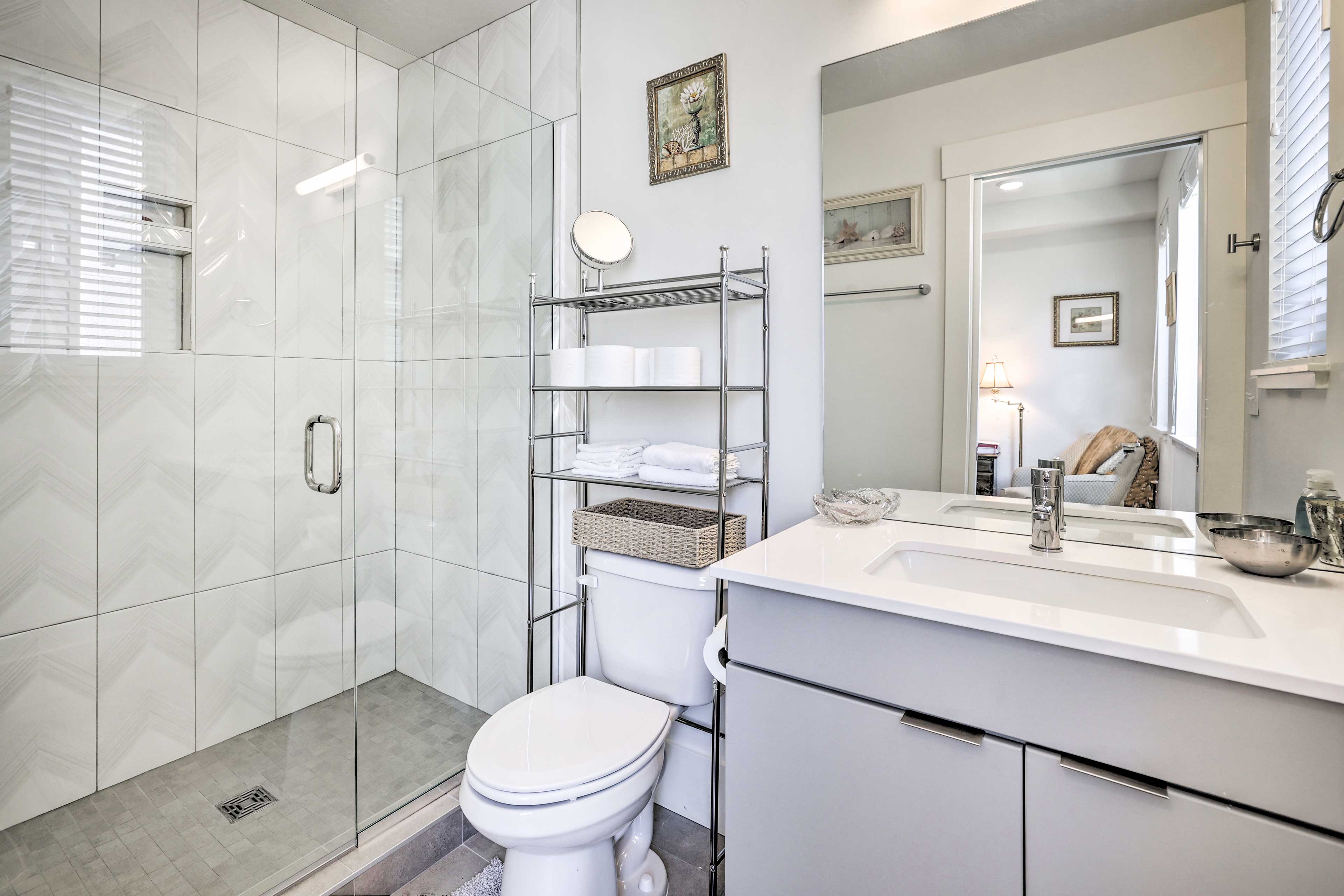 En-Suite Bathroom | Complimentary Toiletries | 3rd Floor