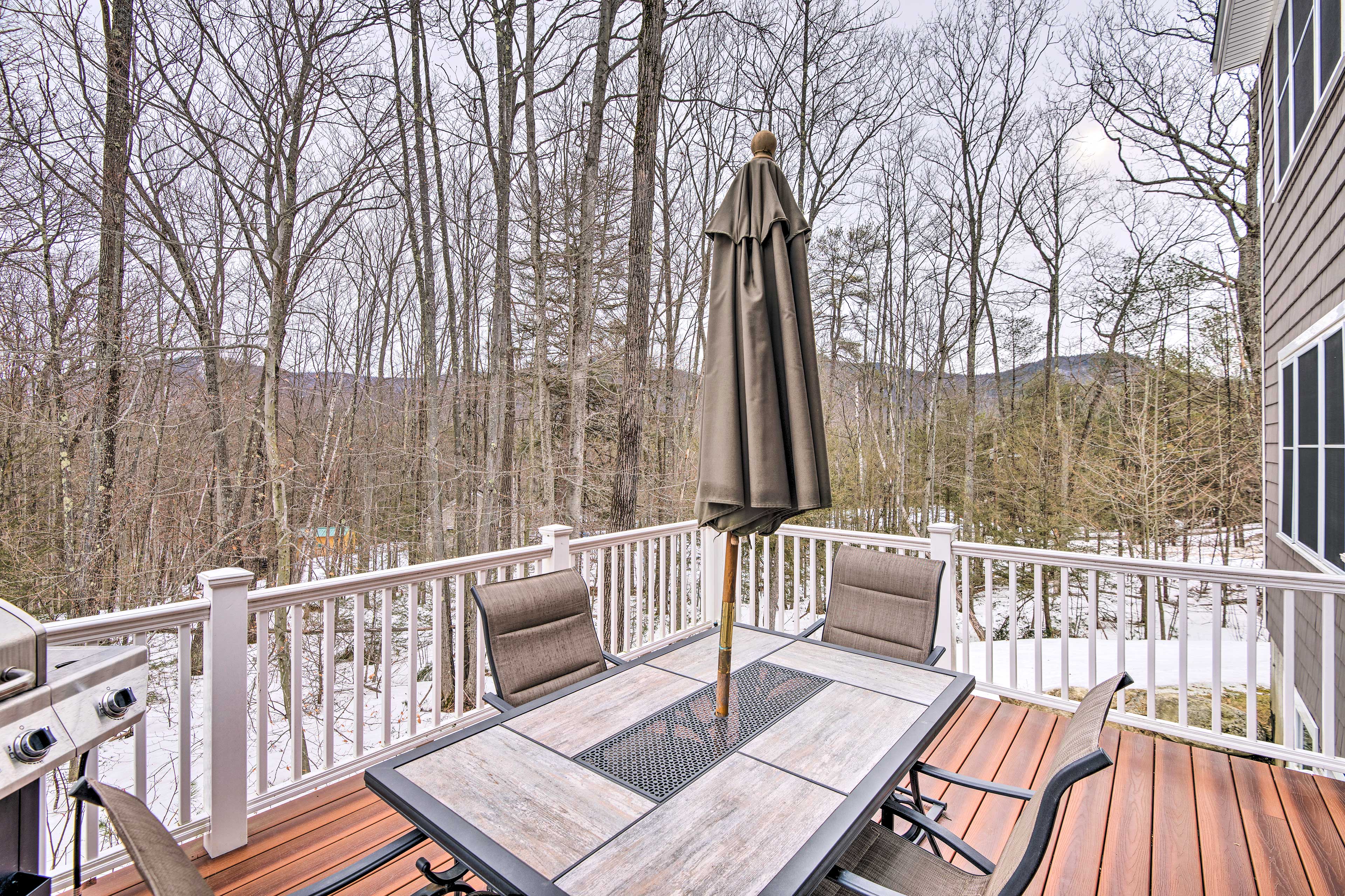 NEW! Charming Home w/ Grill - 2 Mi to Cranmore Mtn