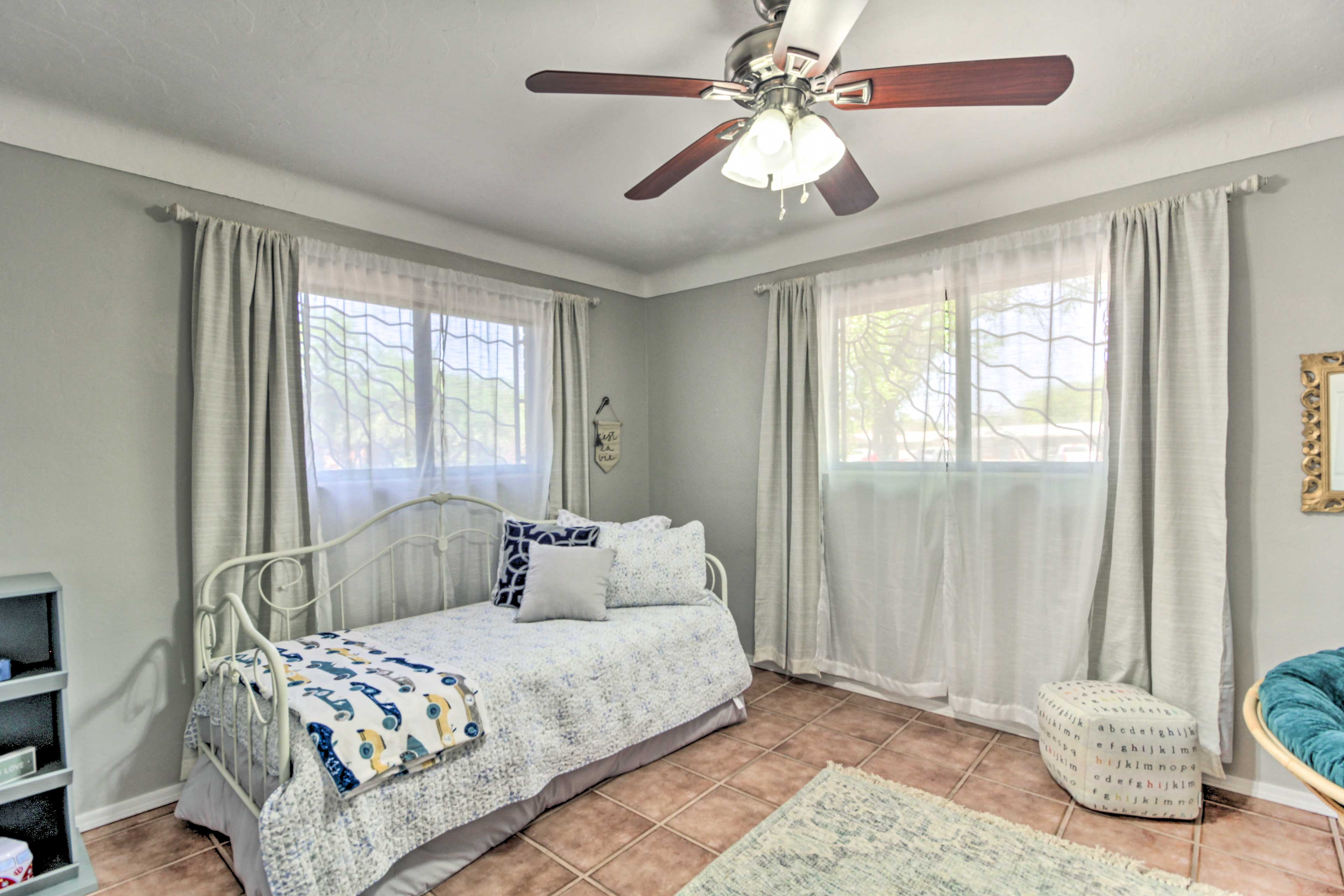 Bedroom 2 | Twin Daybed | Twin Trundle Bed