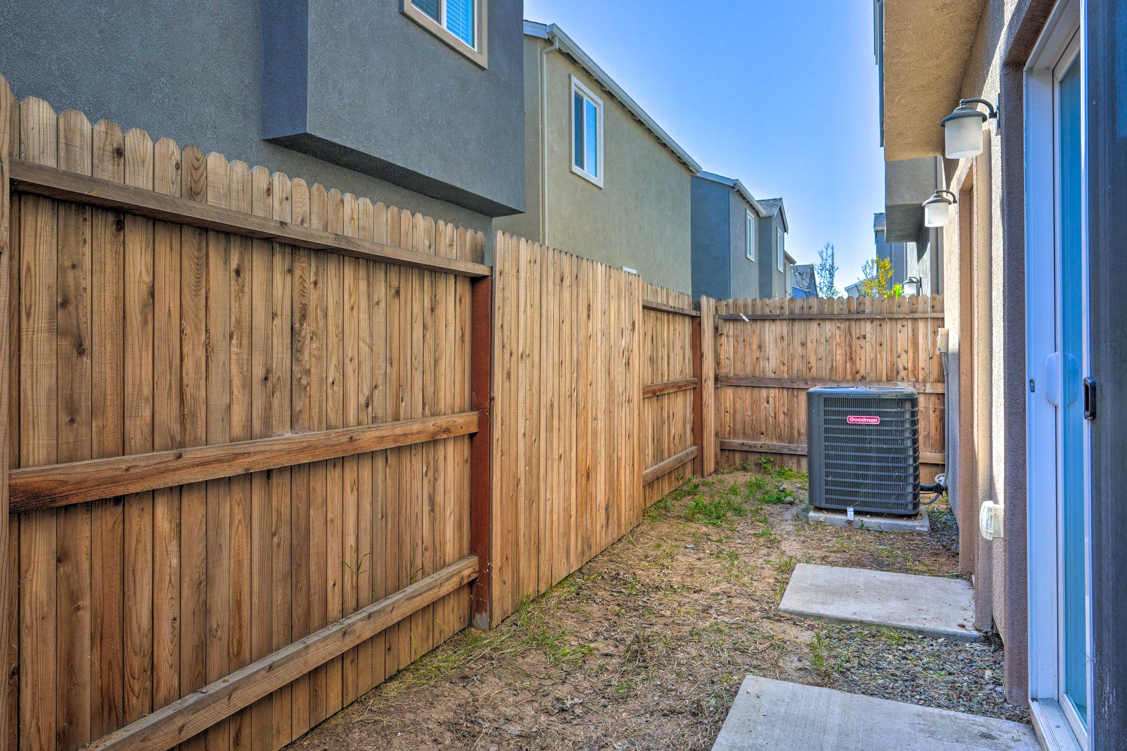 Fenced Yard | Charcoal Grill