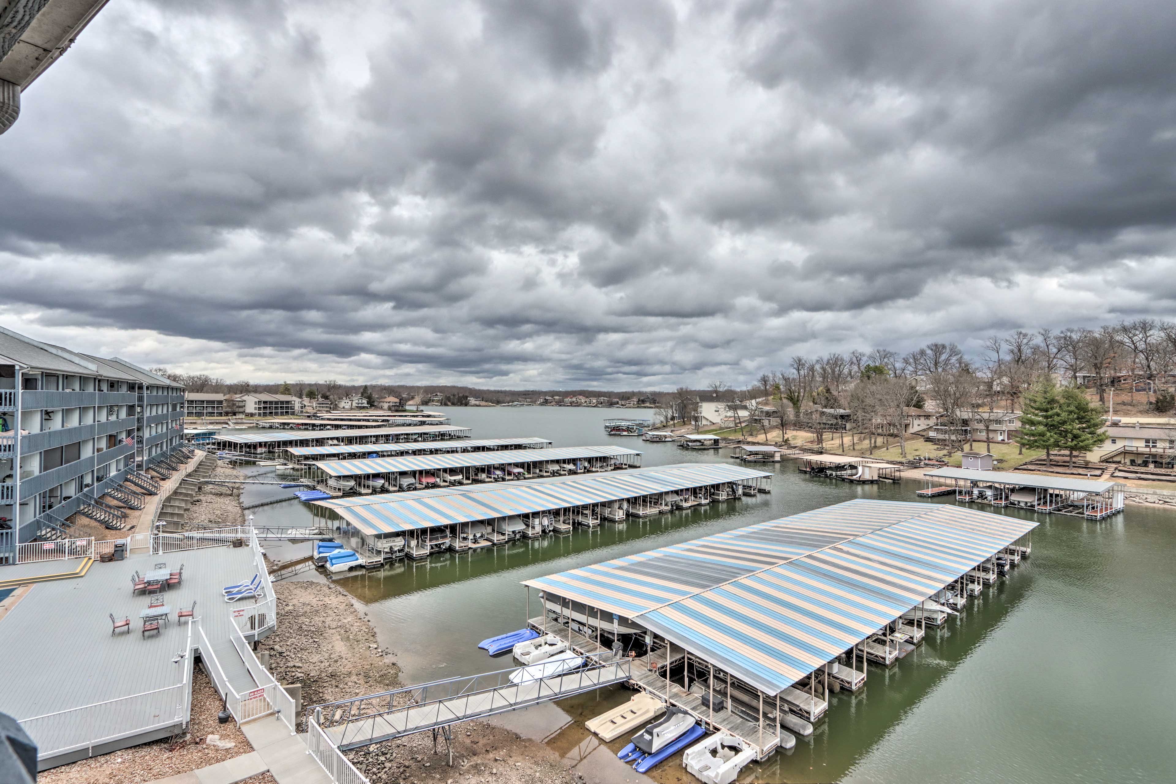 Lake of the Ozarks Views | No Slip Access