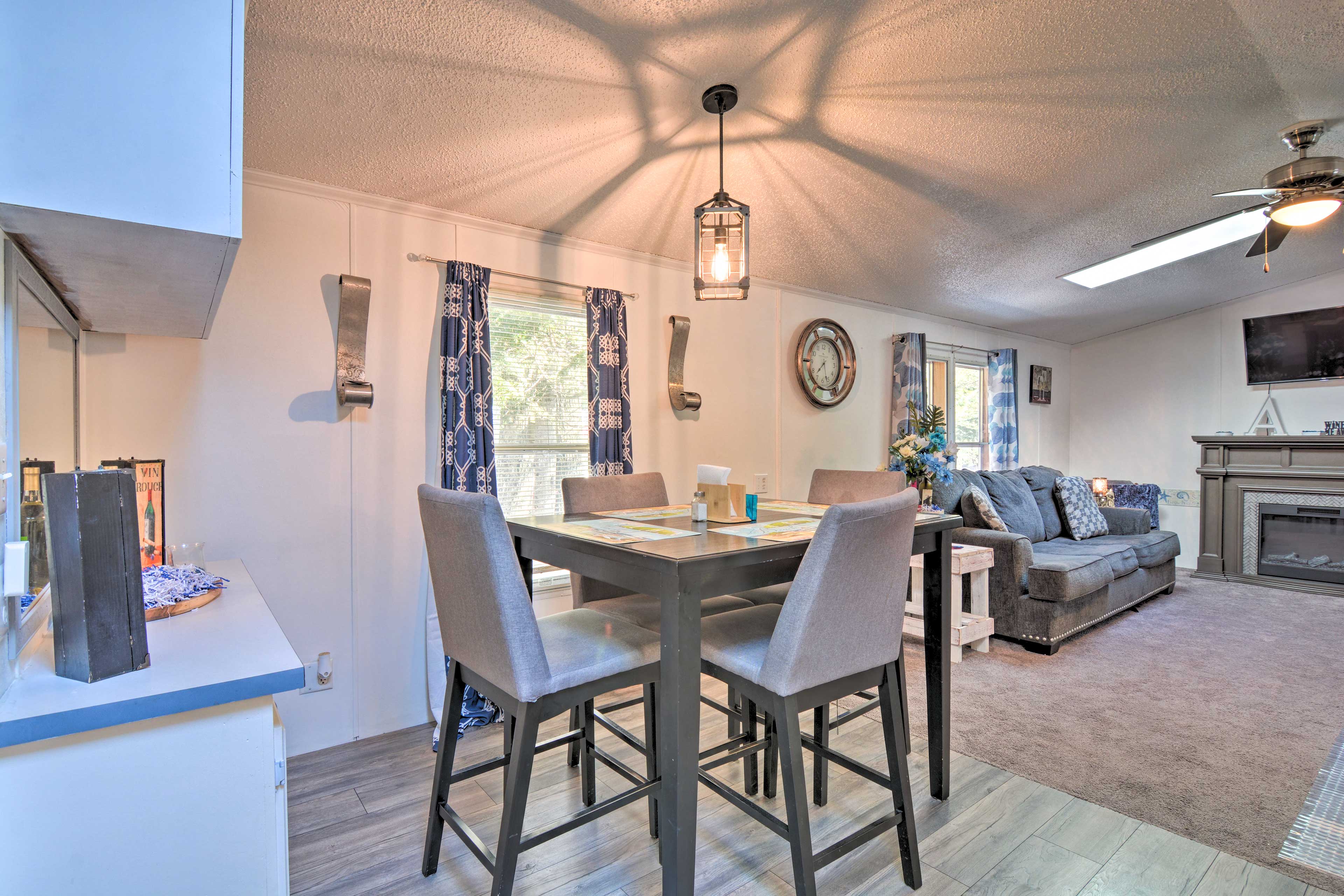 Dining Area | Dishware & Flatware