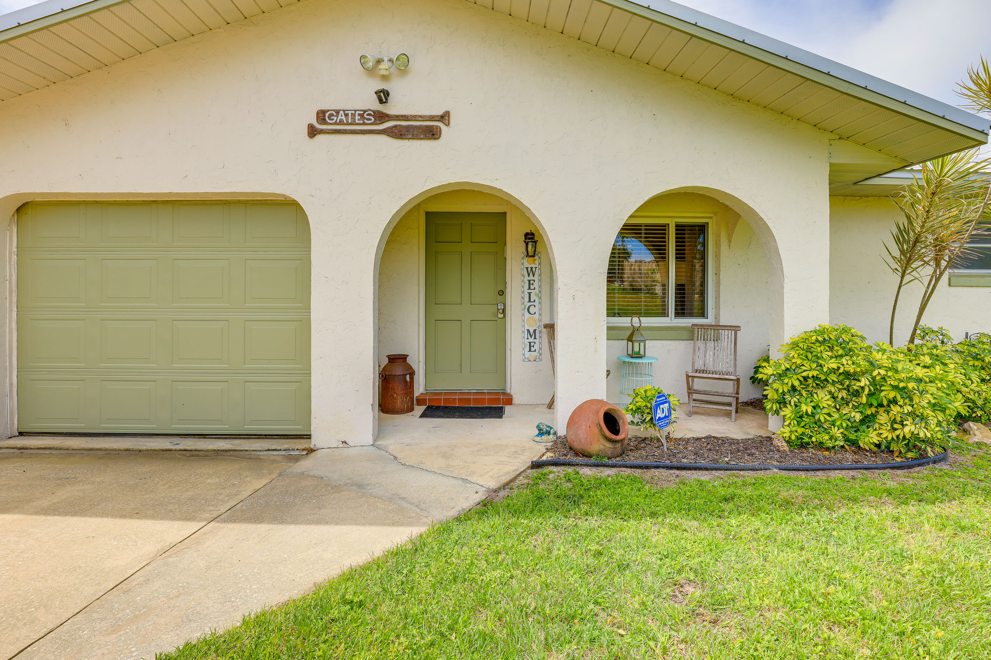 Property Exterior | Entrance