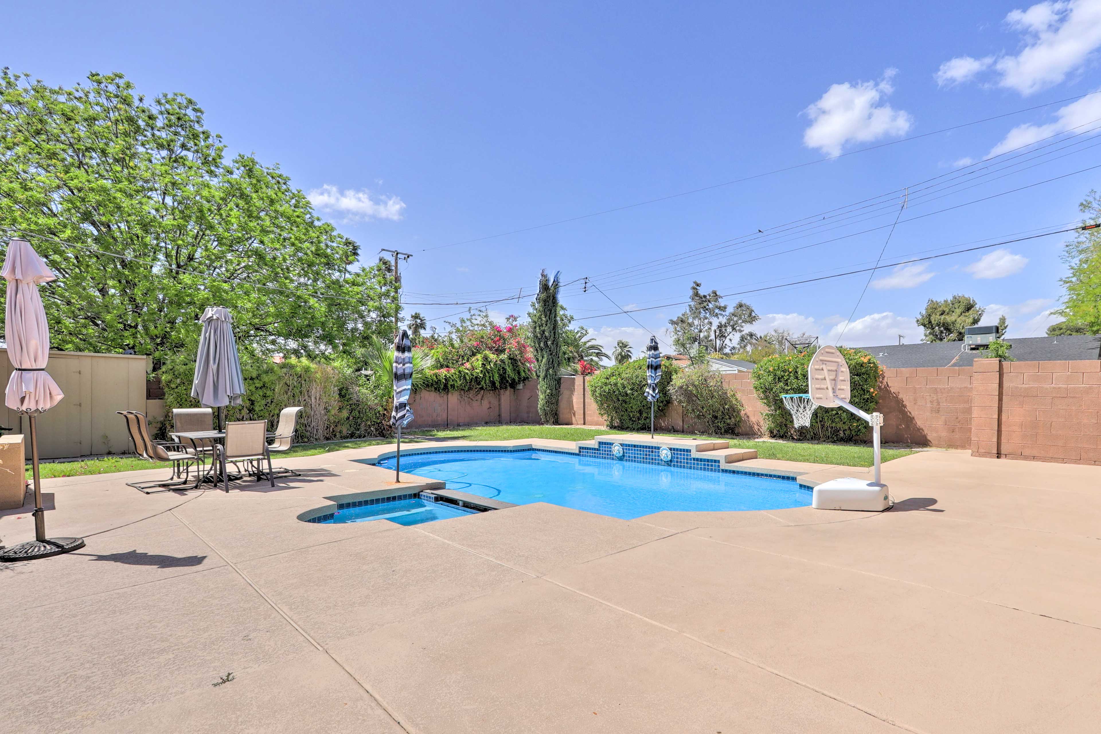 Backyard | Private Pool