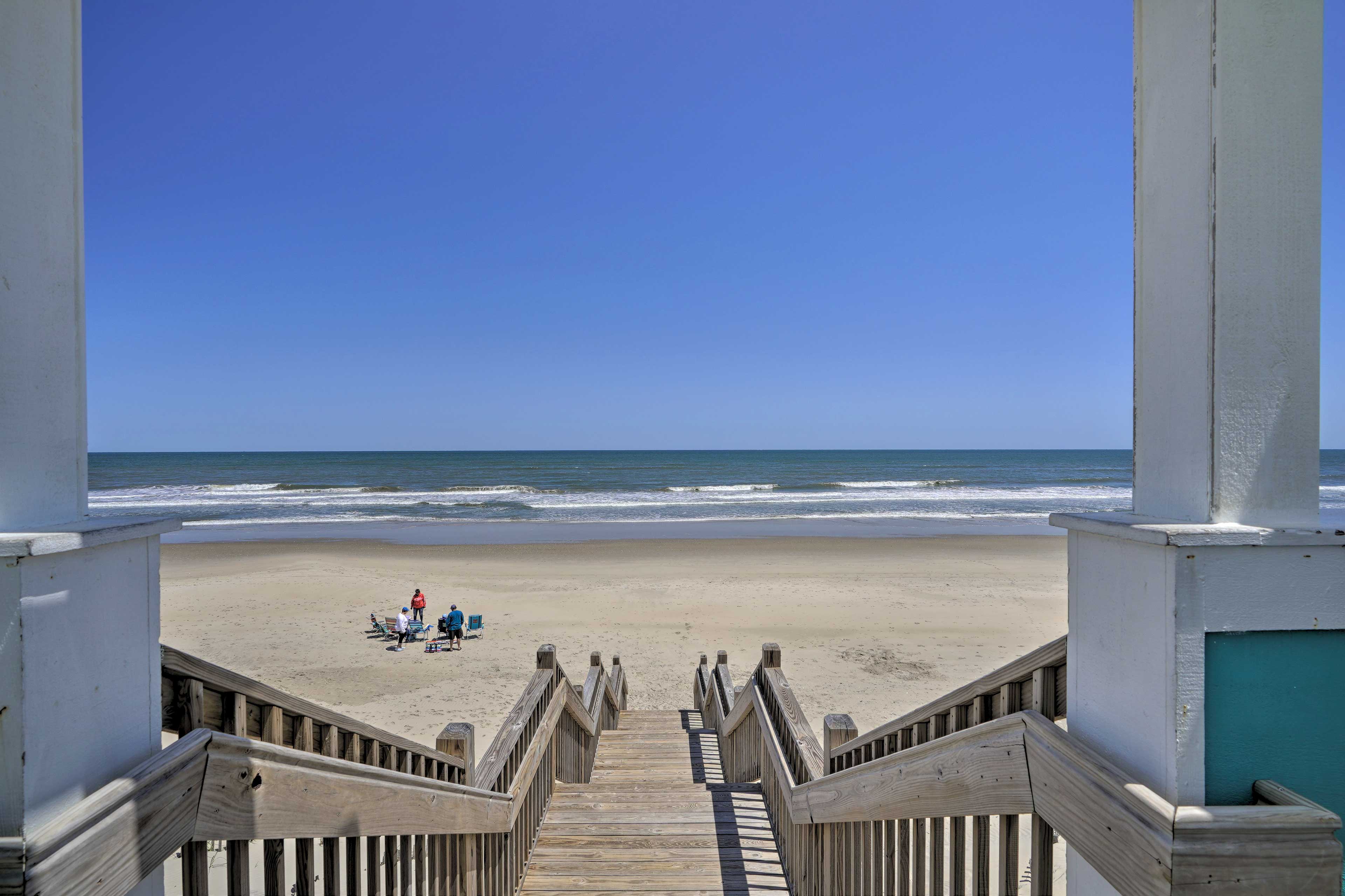 Corolla Vacation Rental | 4BR | 3.5BA | 2,412 Sq Ft | Stairs Required