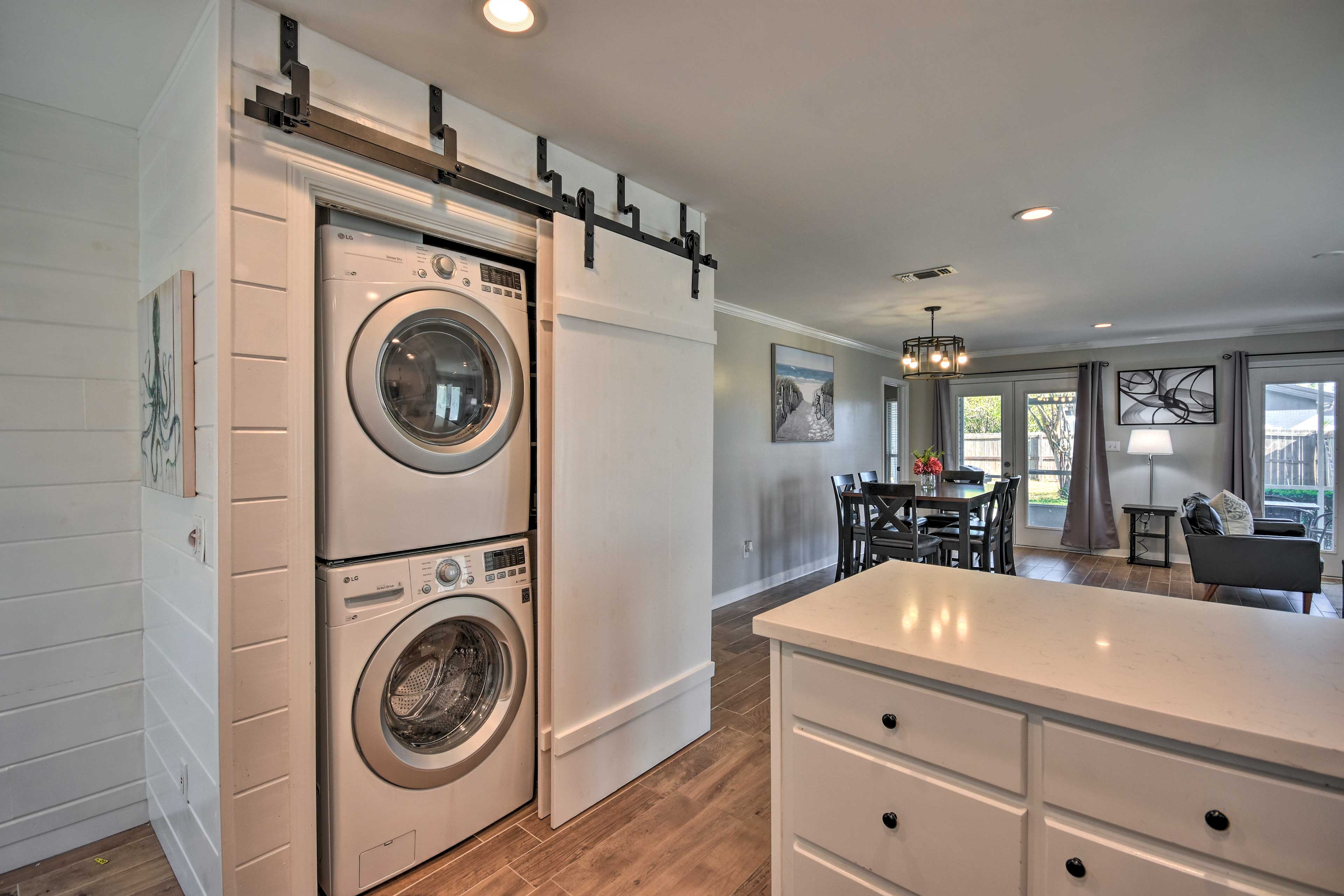 Kitchen | Washer & Dryer | Iron/Ironing Board