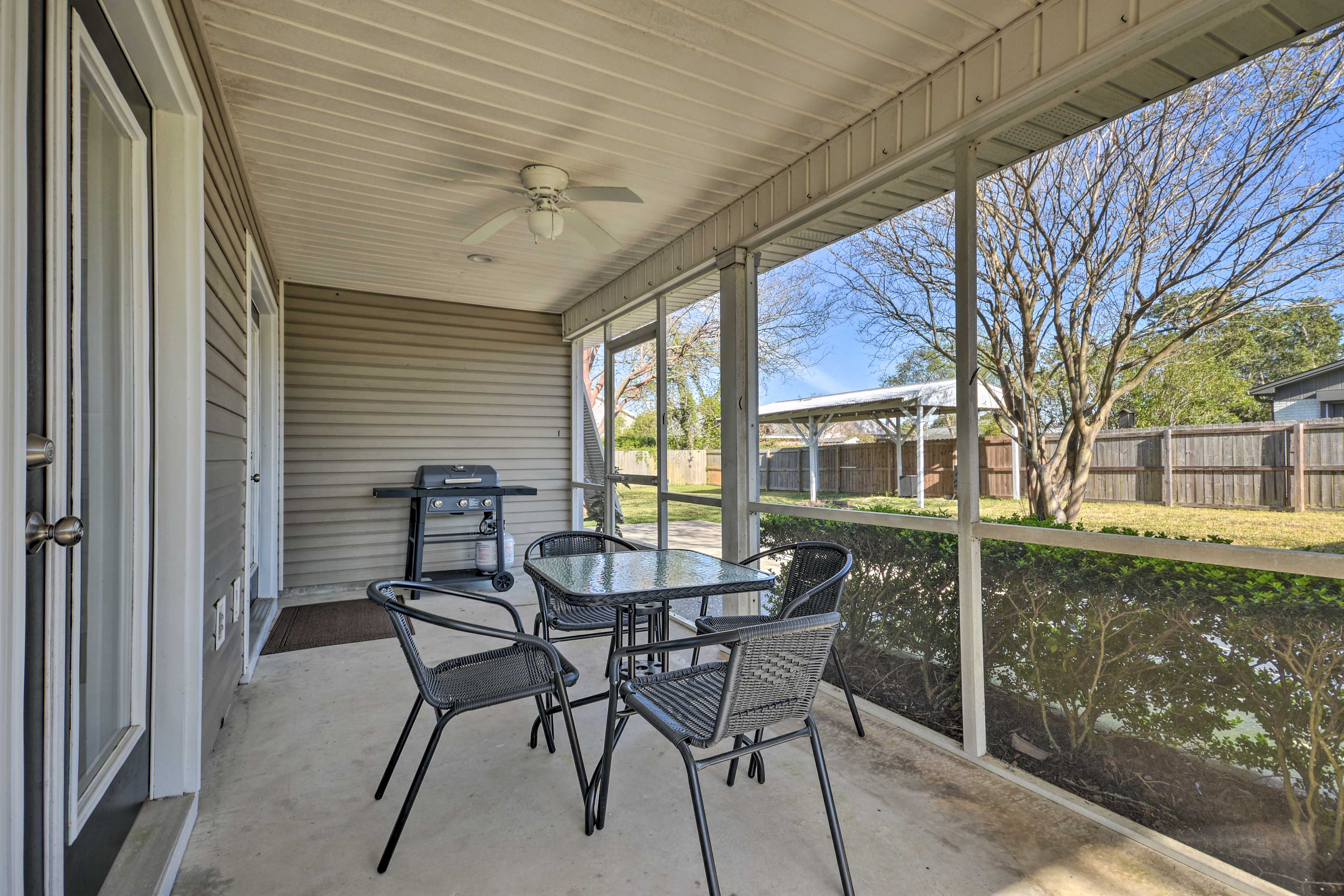 Screened Porch | Grill Not Available