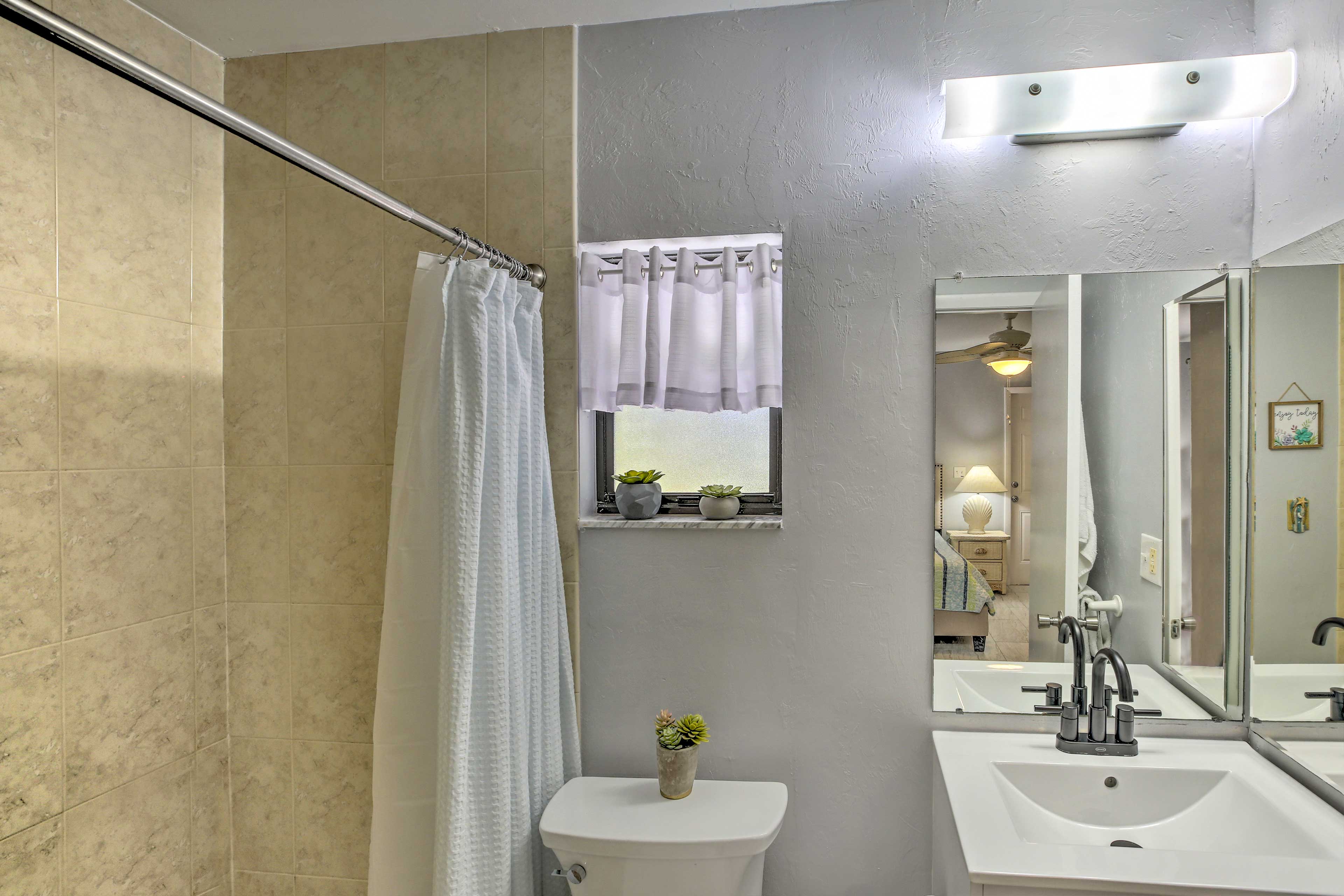 En-Suite Bathroom