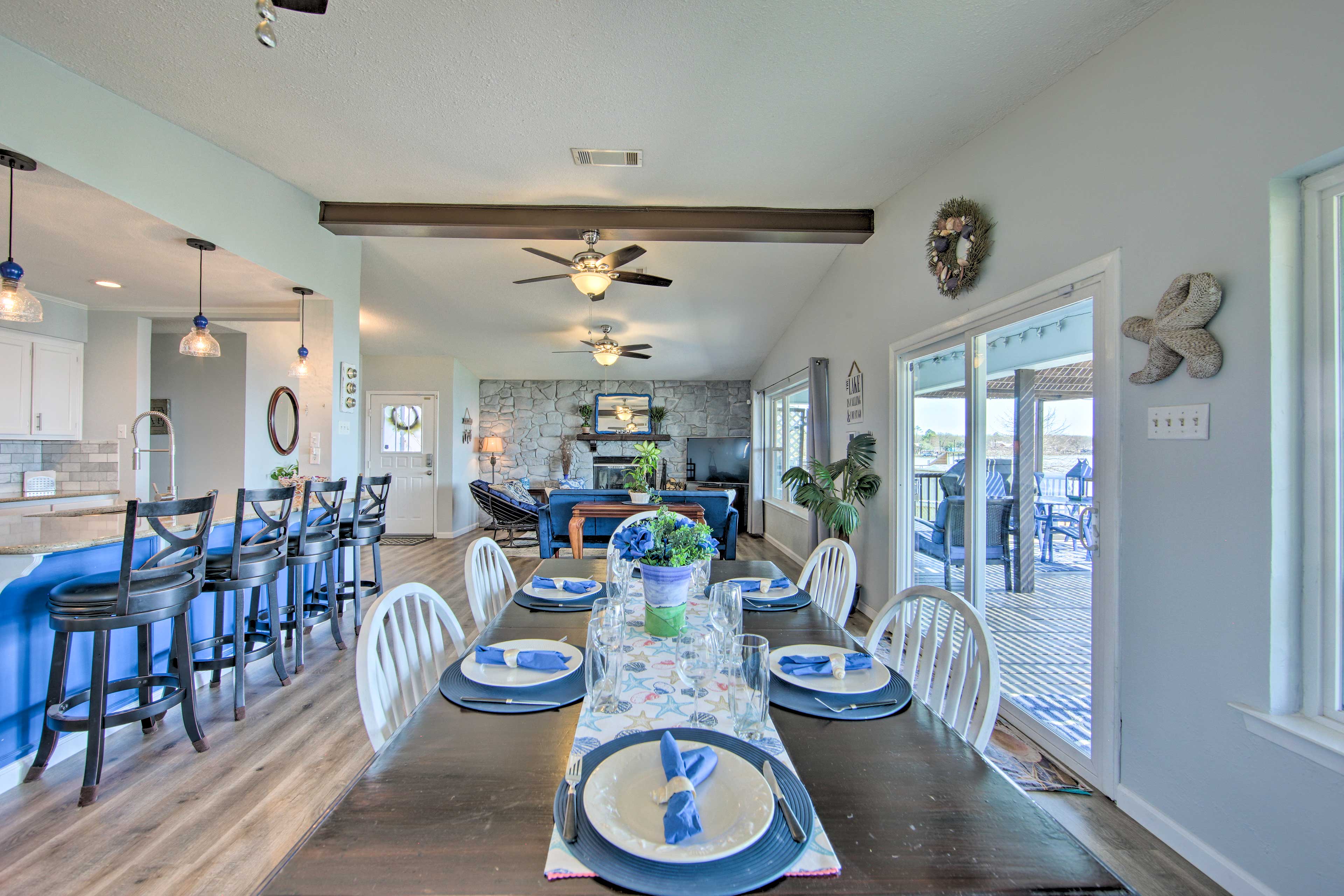 Dining Area | Dishware & Flatware