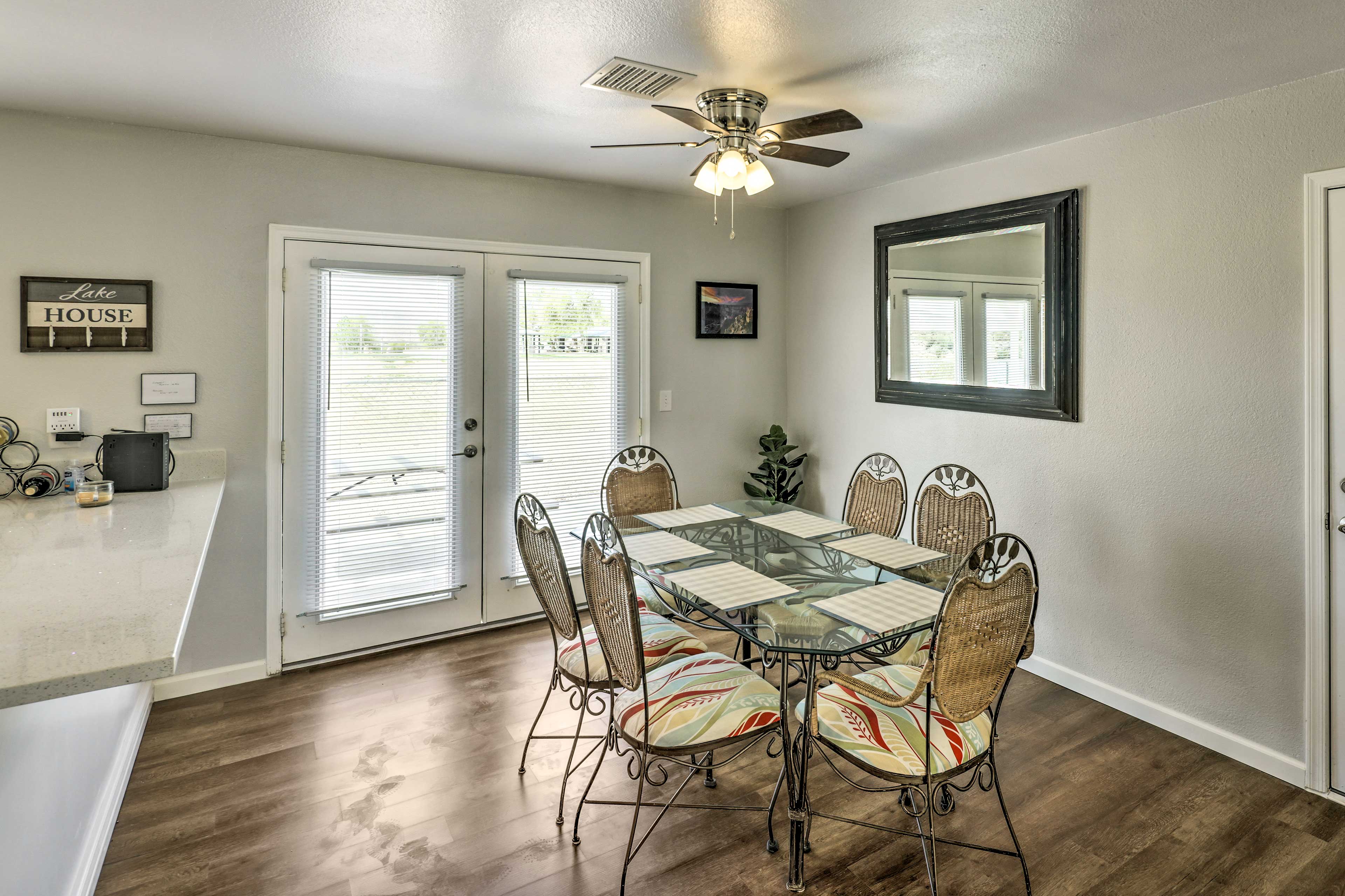 Dining Area | Dishware & Flatware