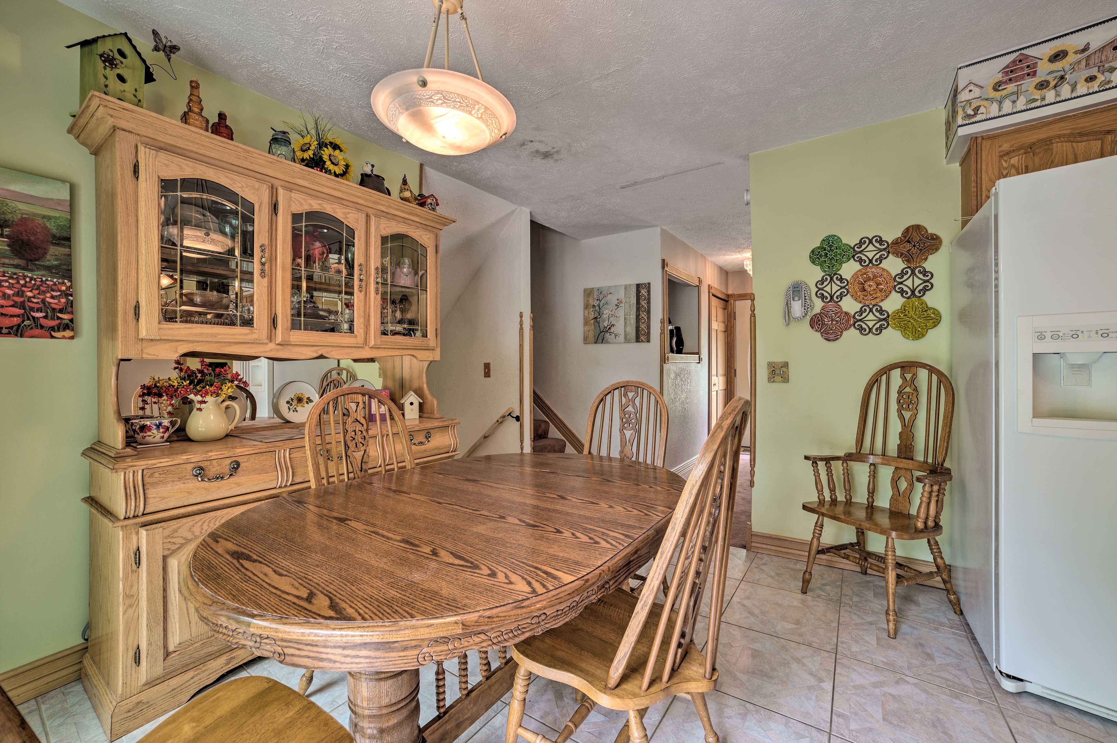 Dining Area | Main Level | Dishware/Flatware | Cooking Basics & Spices