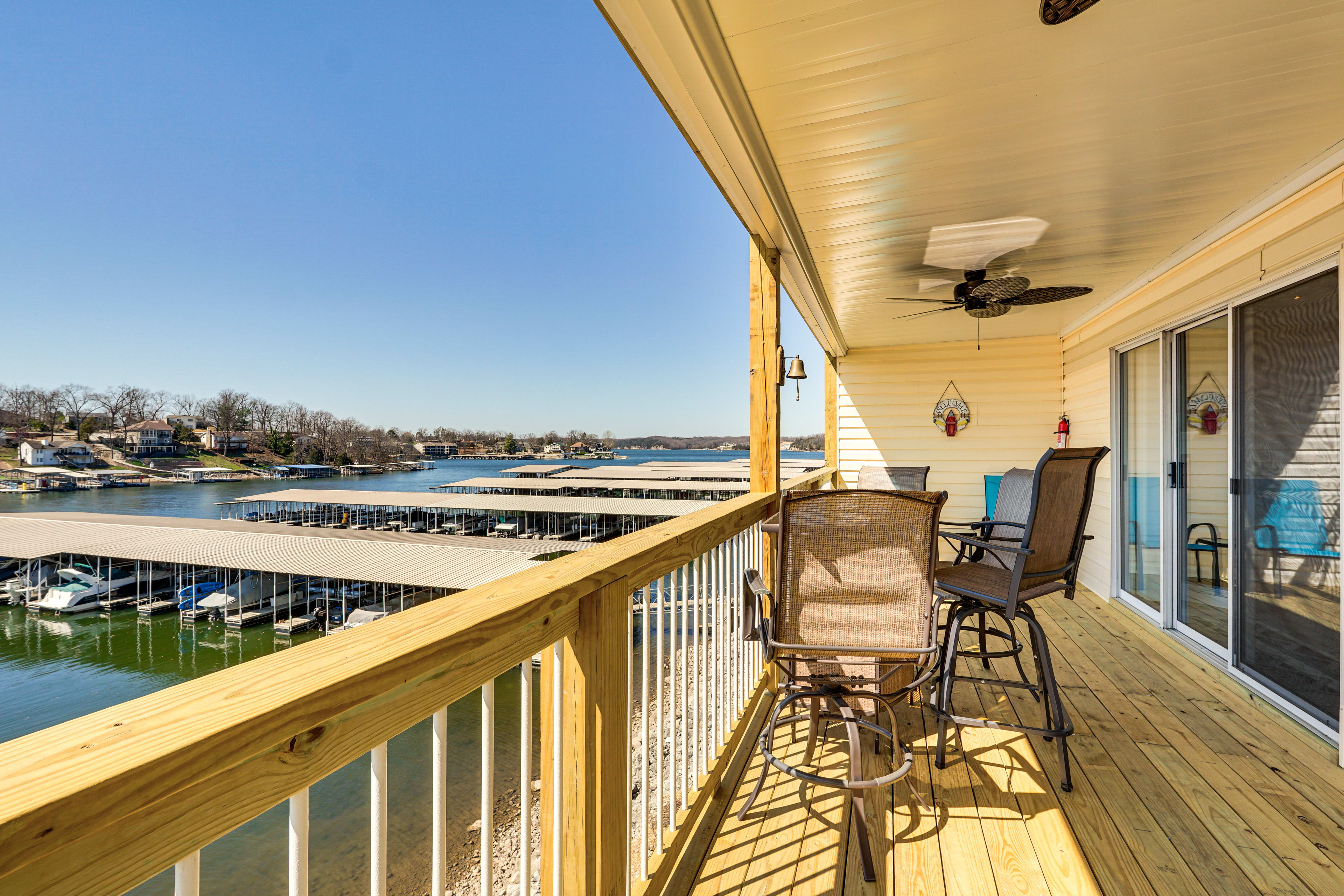 Balcony | Outdoor Dining Area