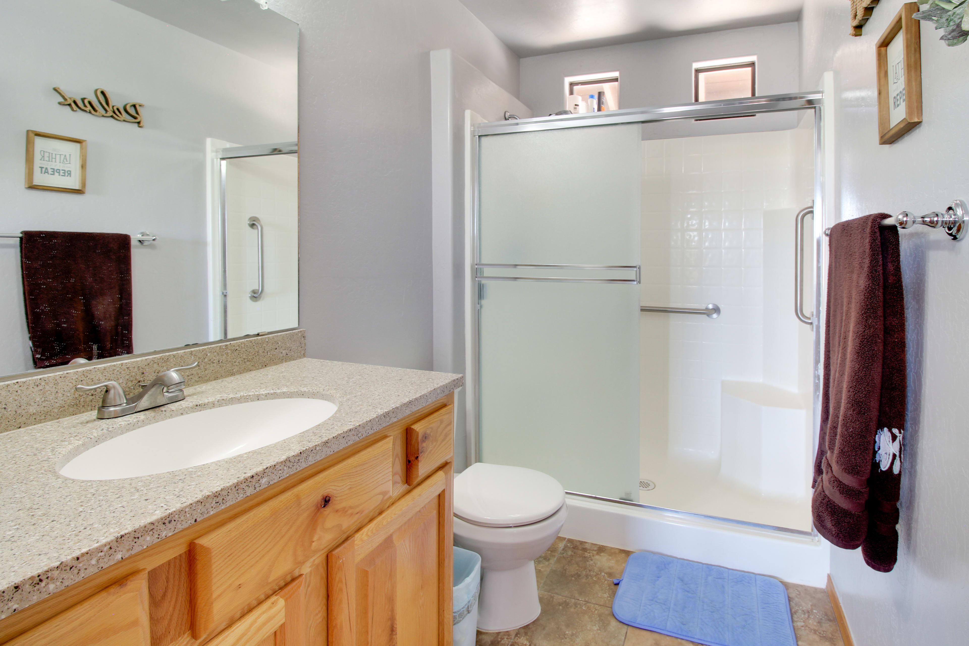 En-Suite Bathroom | Towels & Linens Provided