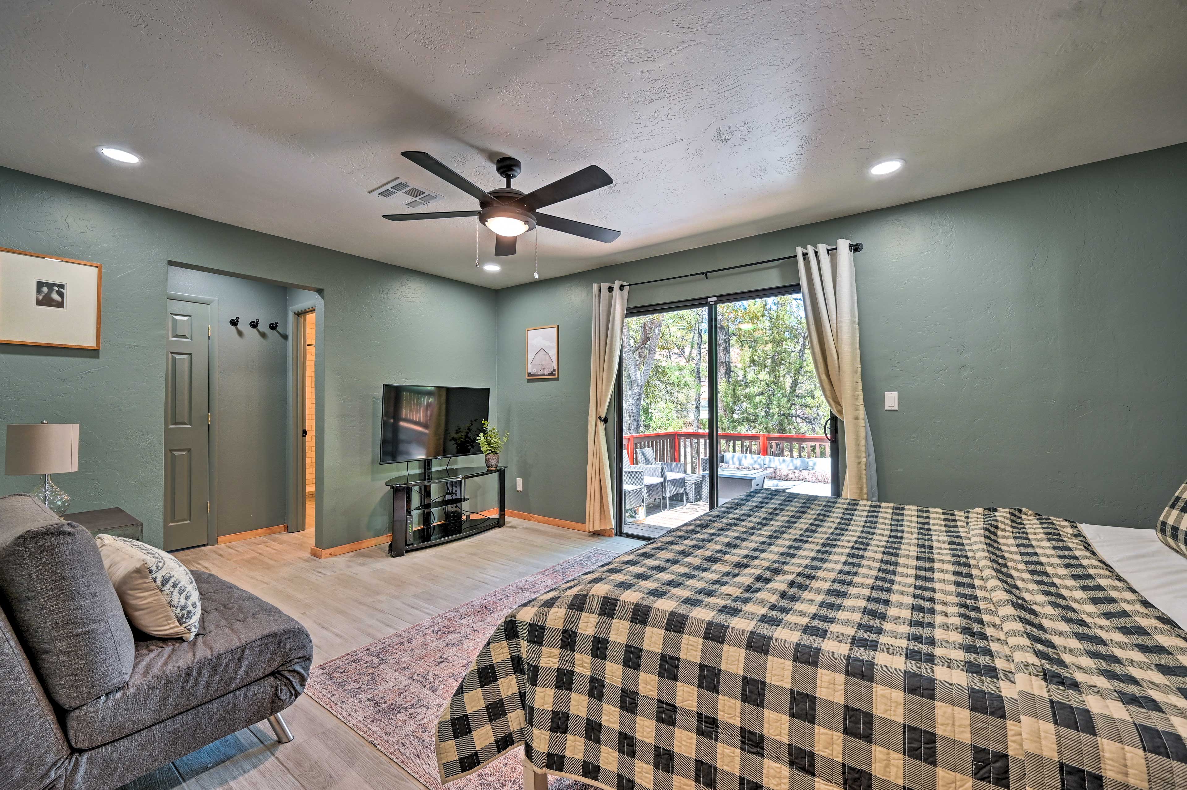 Bedroom 1 | Smart TV | Linens Provided | Entrance to Deck