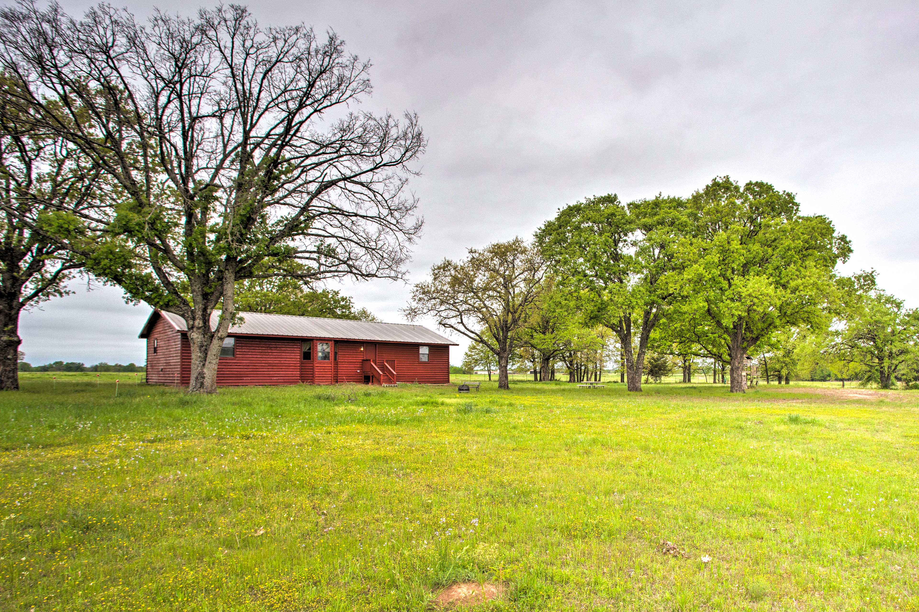 Parking | Driveway (4 Vehicles) | RV/Trailer/Boat Parking Available