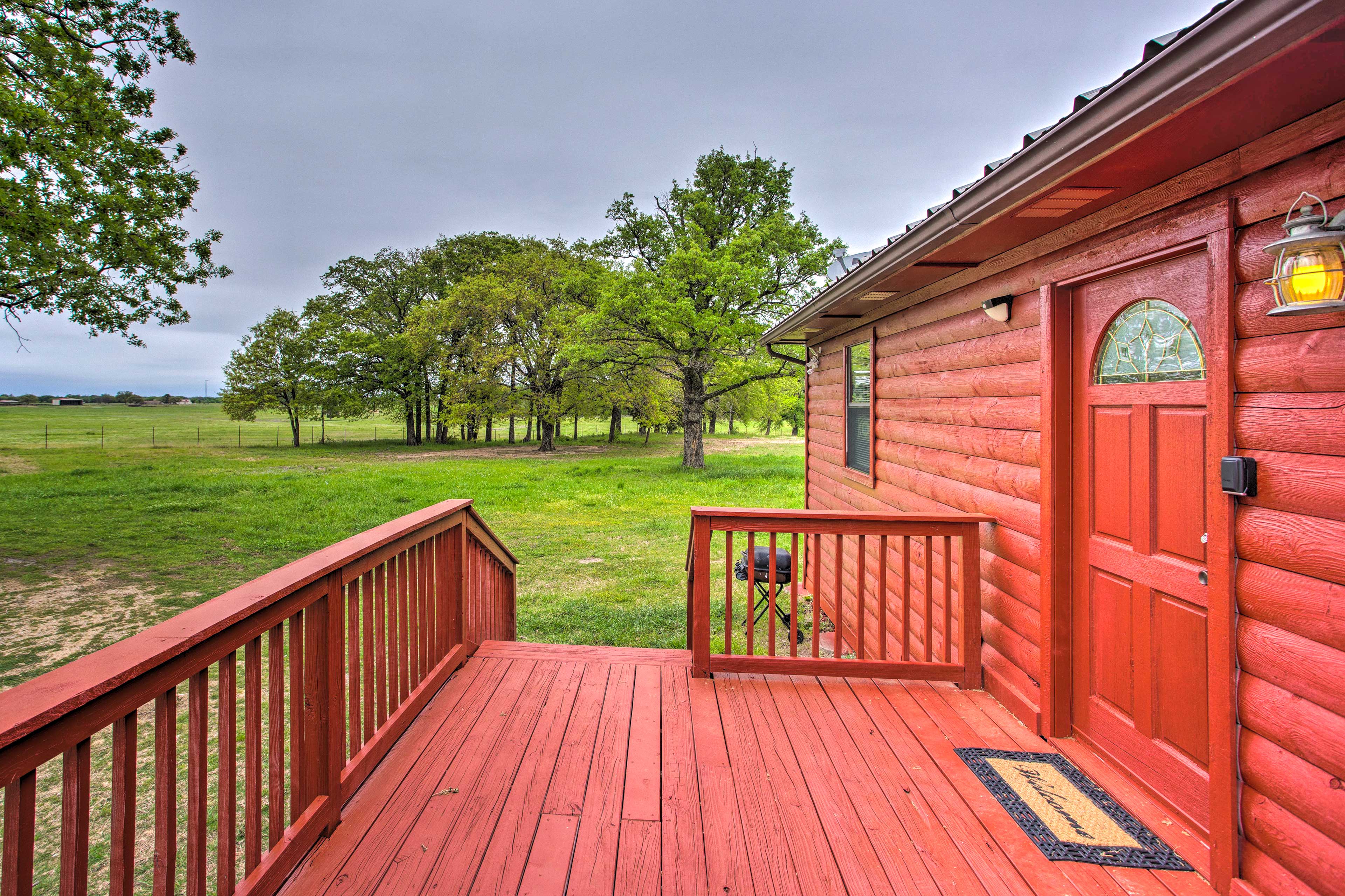 House Exterior | Deck