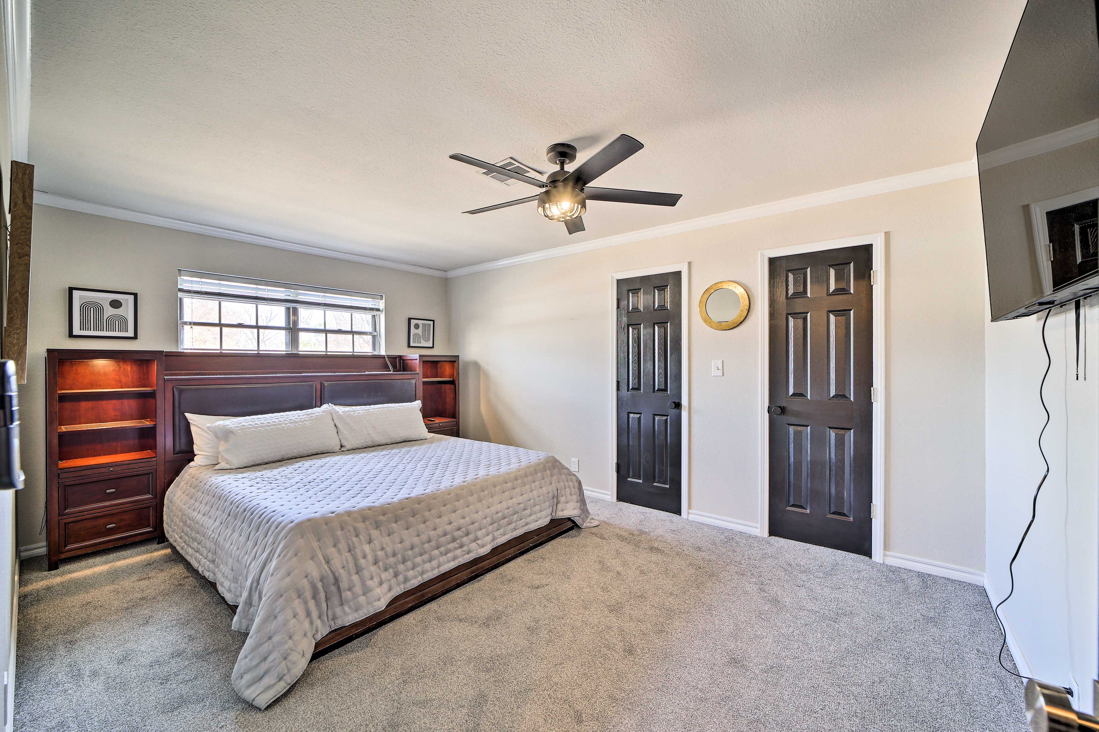Bedroom 1 | California King Bed | Linens & Towels | Smart TV