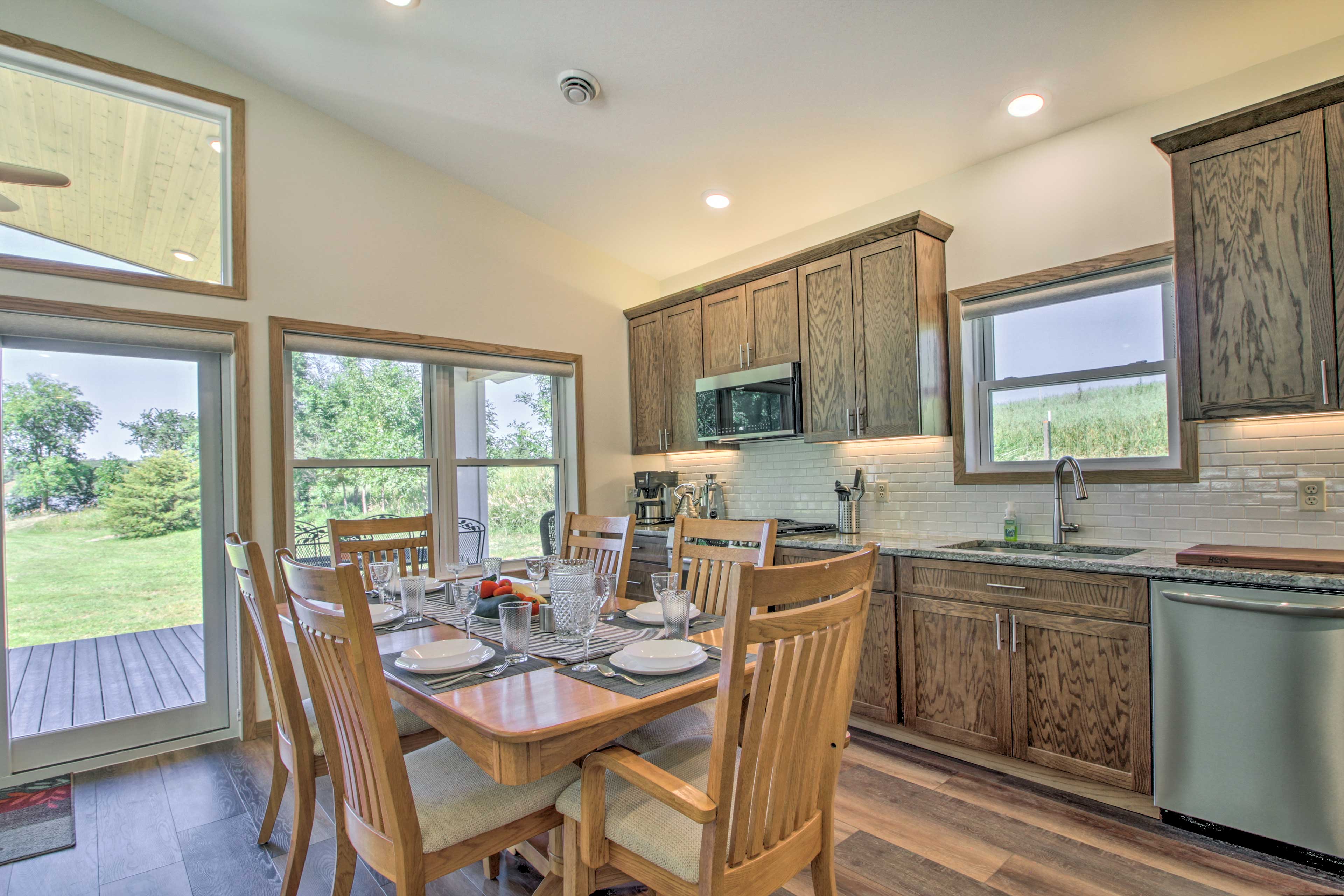 Dining Area | Dishware Provided | Smart TV | Board Games