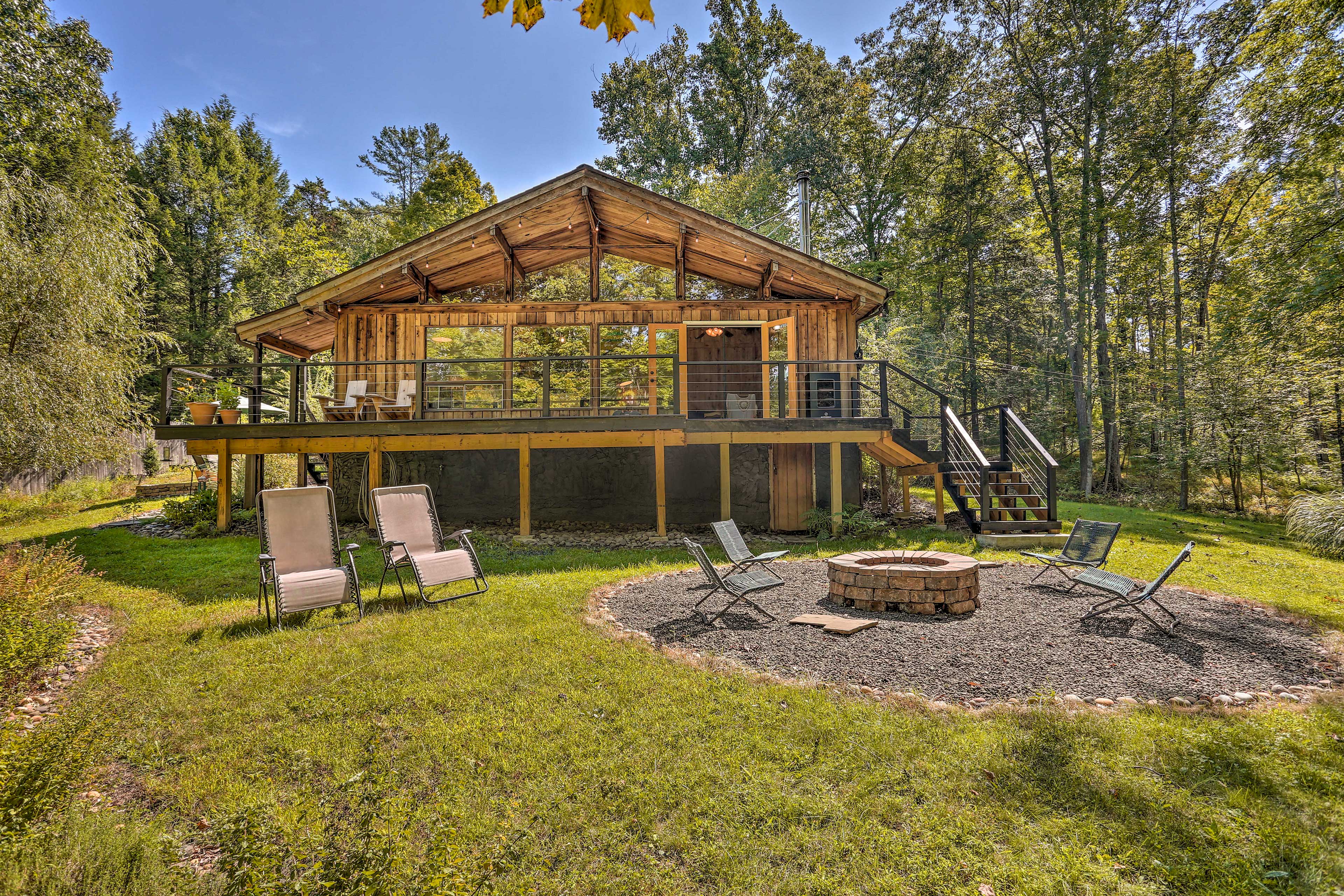 House Exterior | Fire Pit