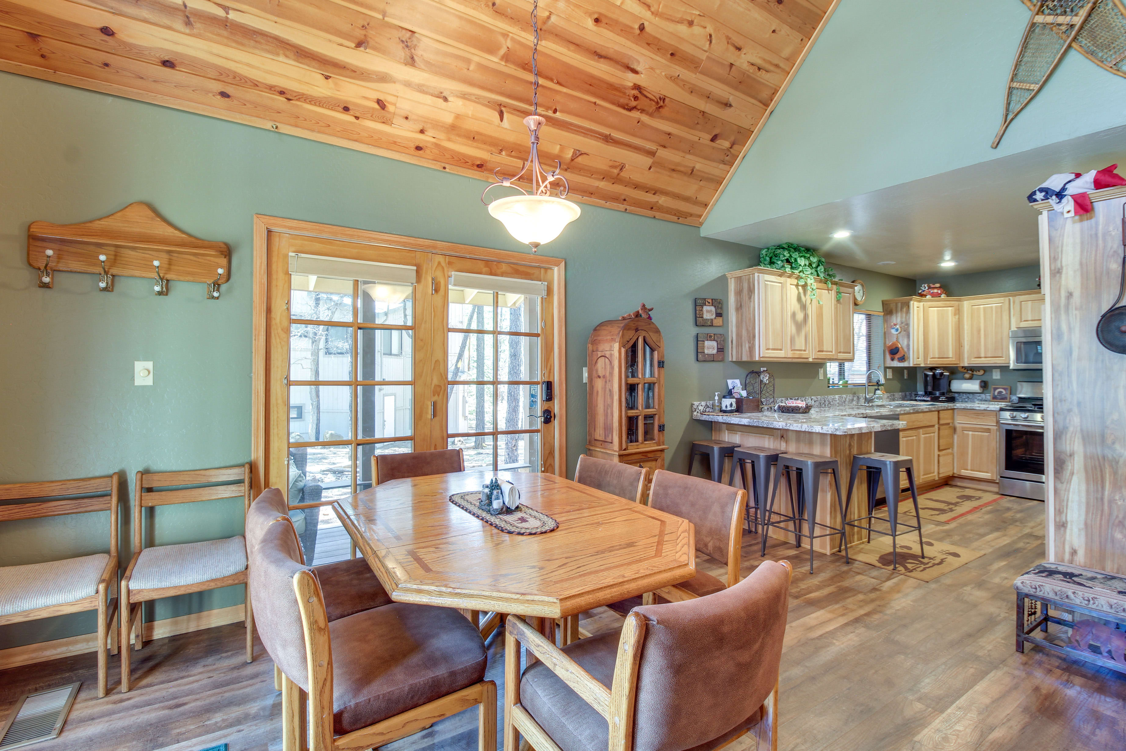 Dining Area | Main Floor