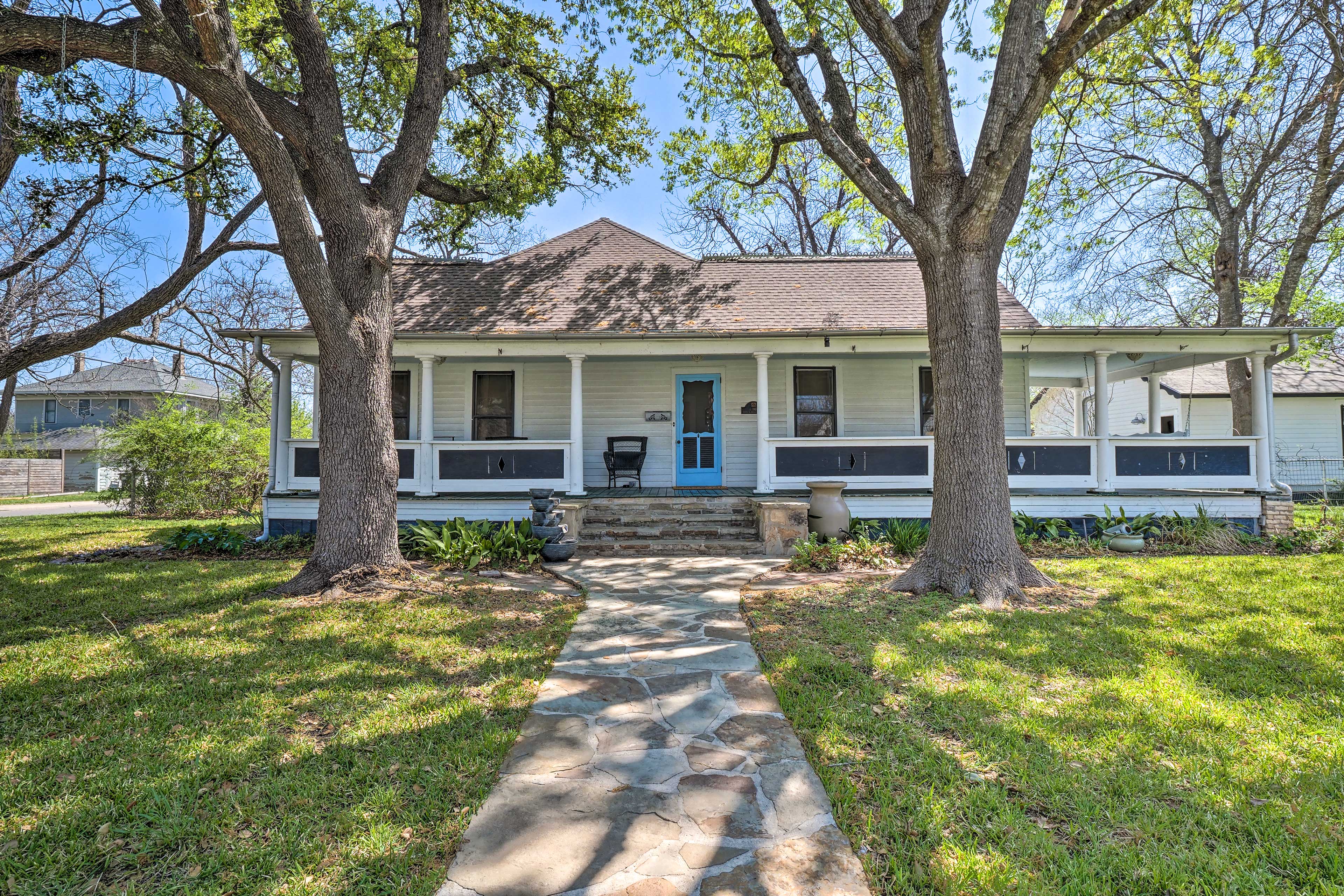 Property Exterior | Single-Story Home