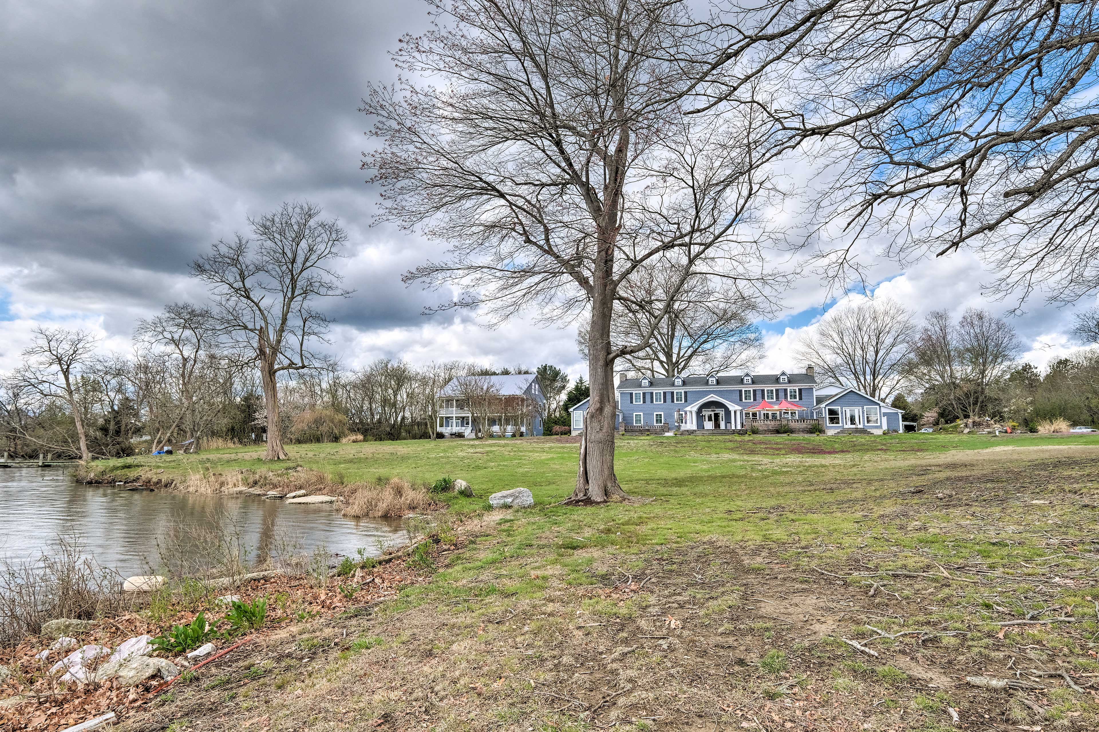 Exterior | Backyard | Waterfront